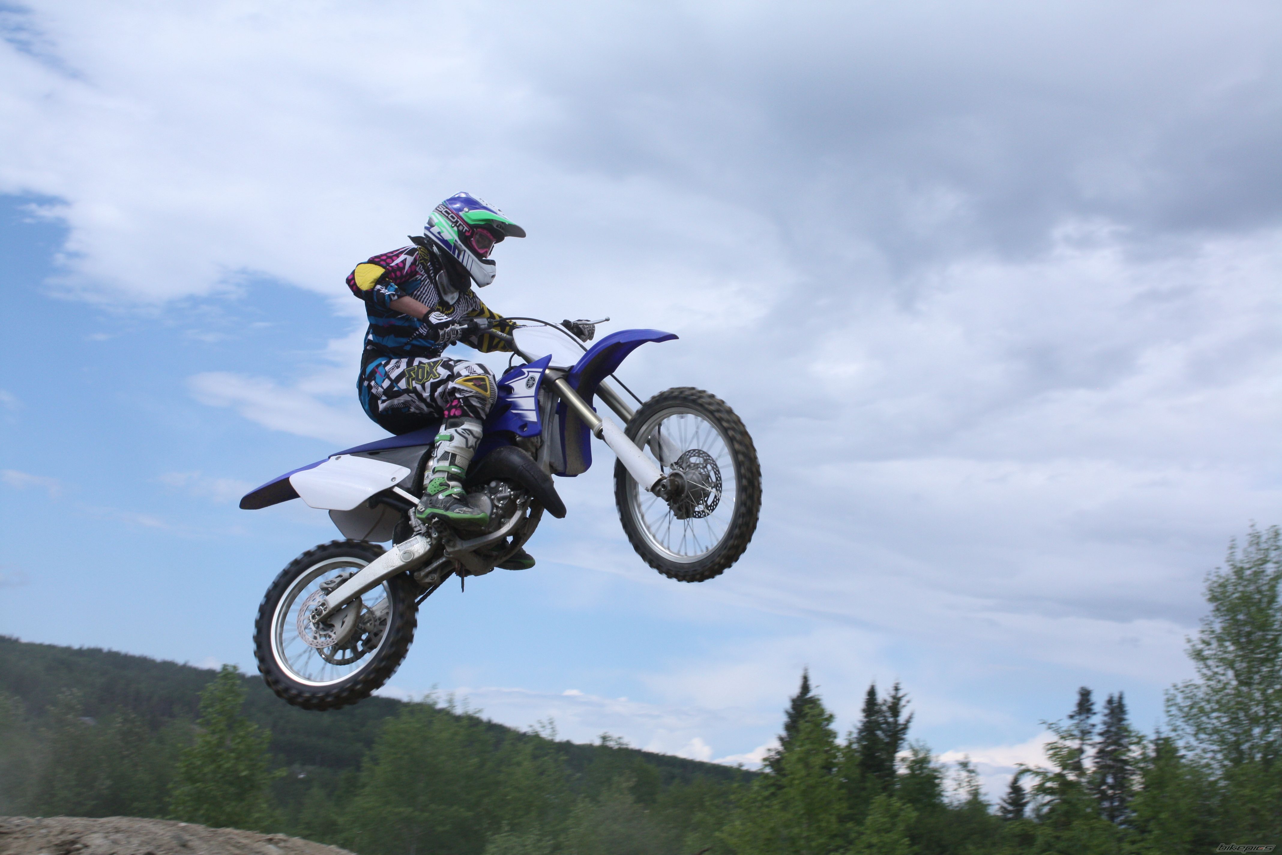 Photo 1698645