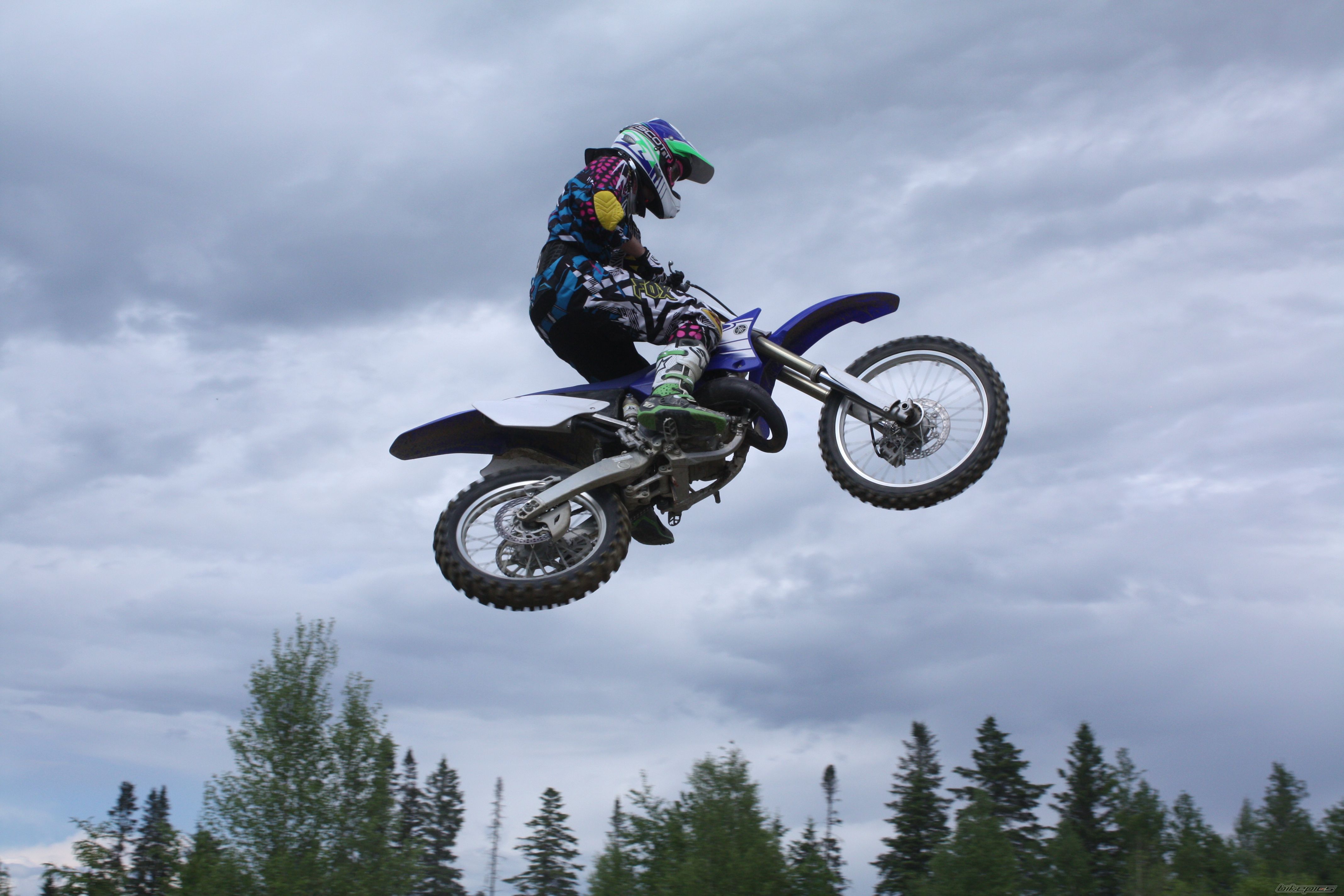 Photo 1698648