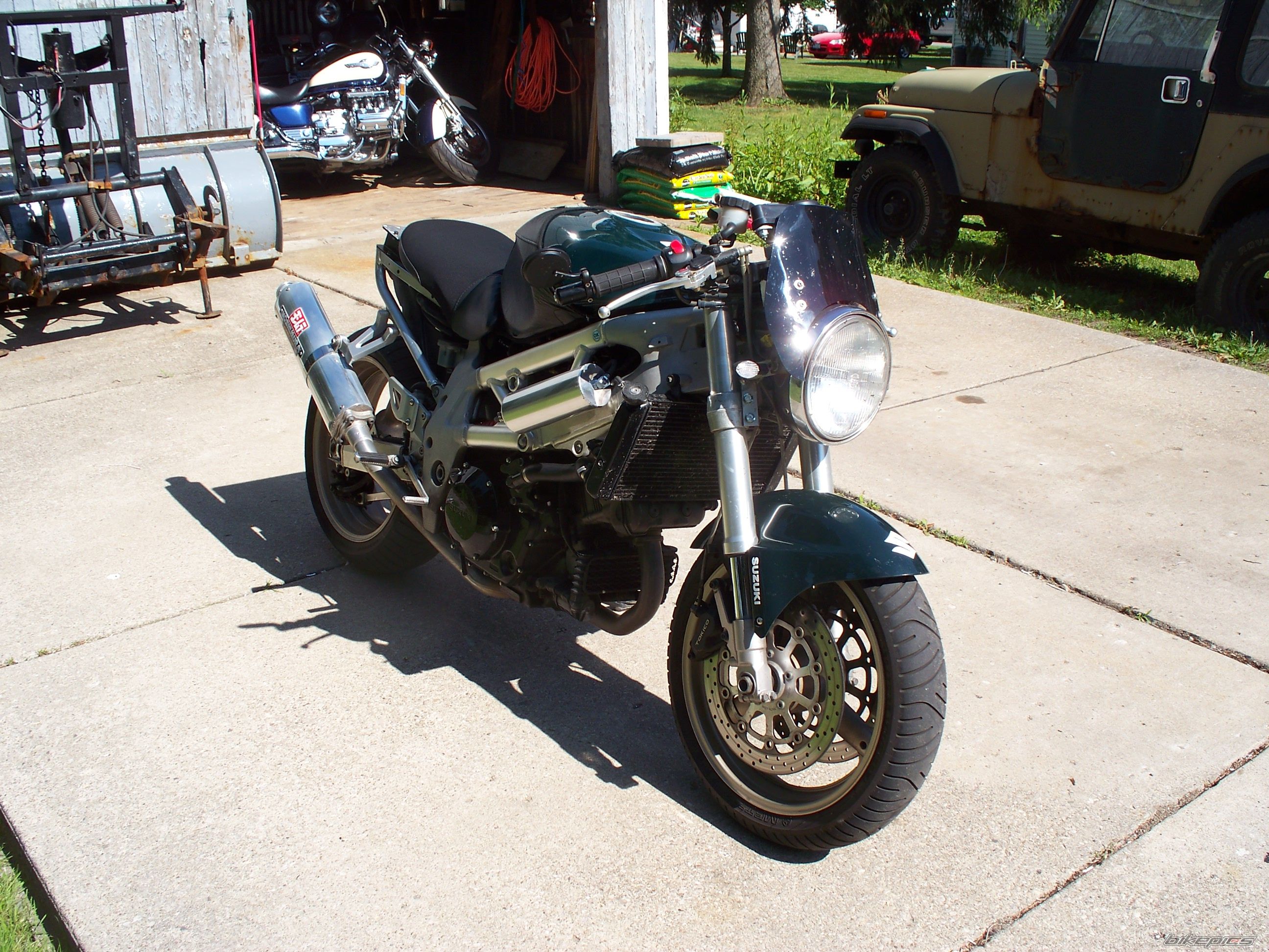 Photo 1698830