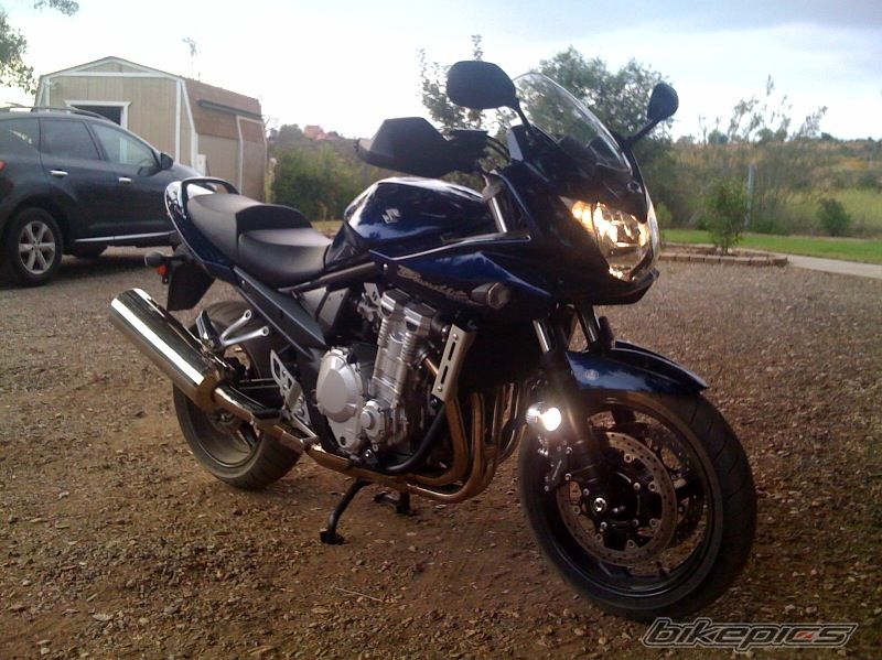 Photo 1698882