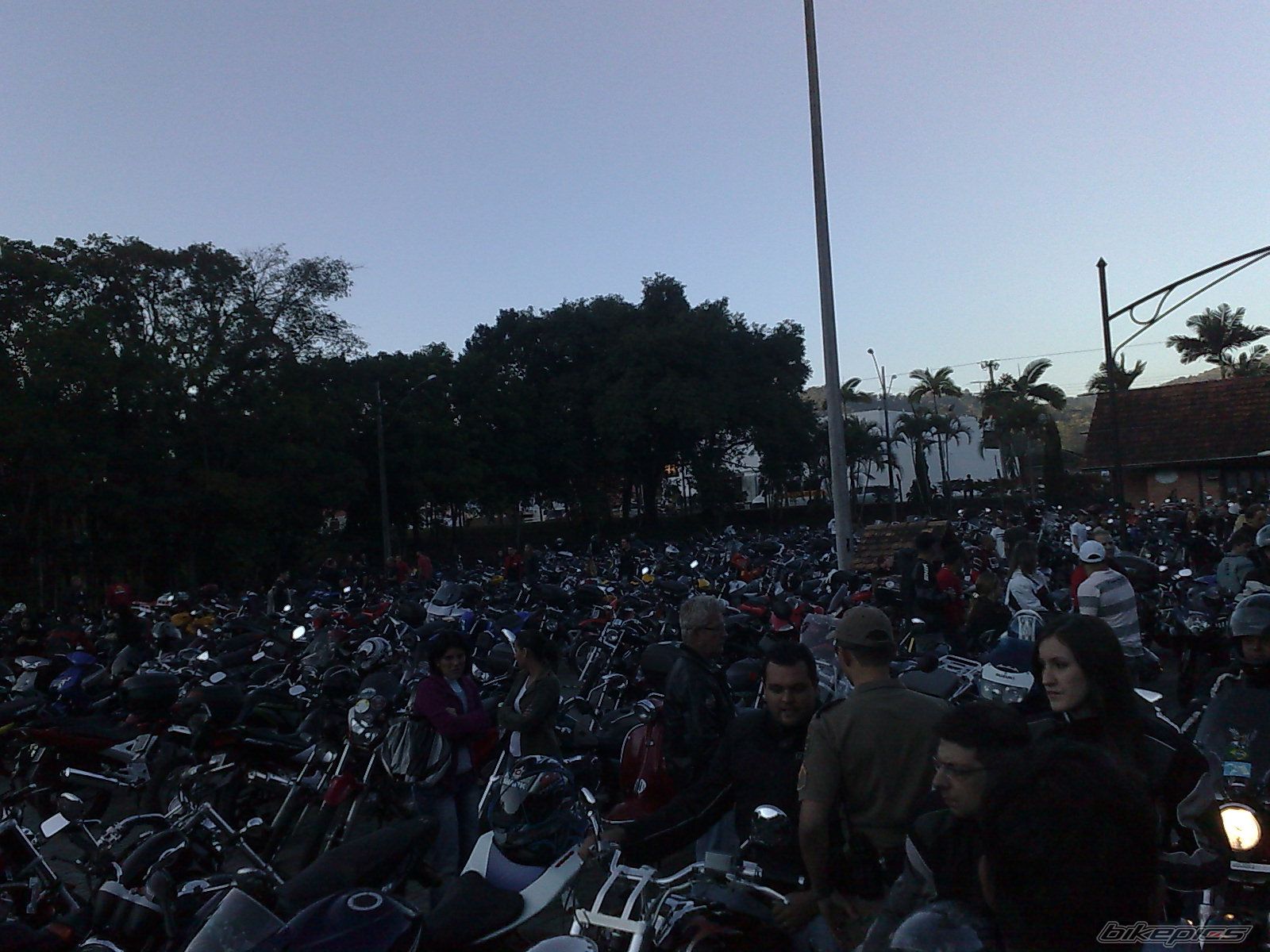 Bike Photo 1698943