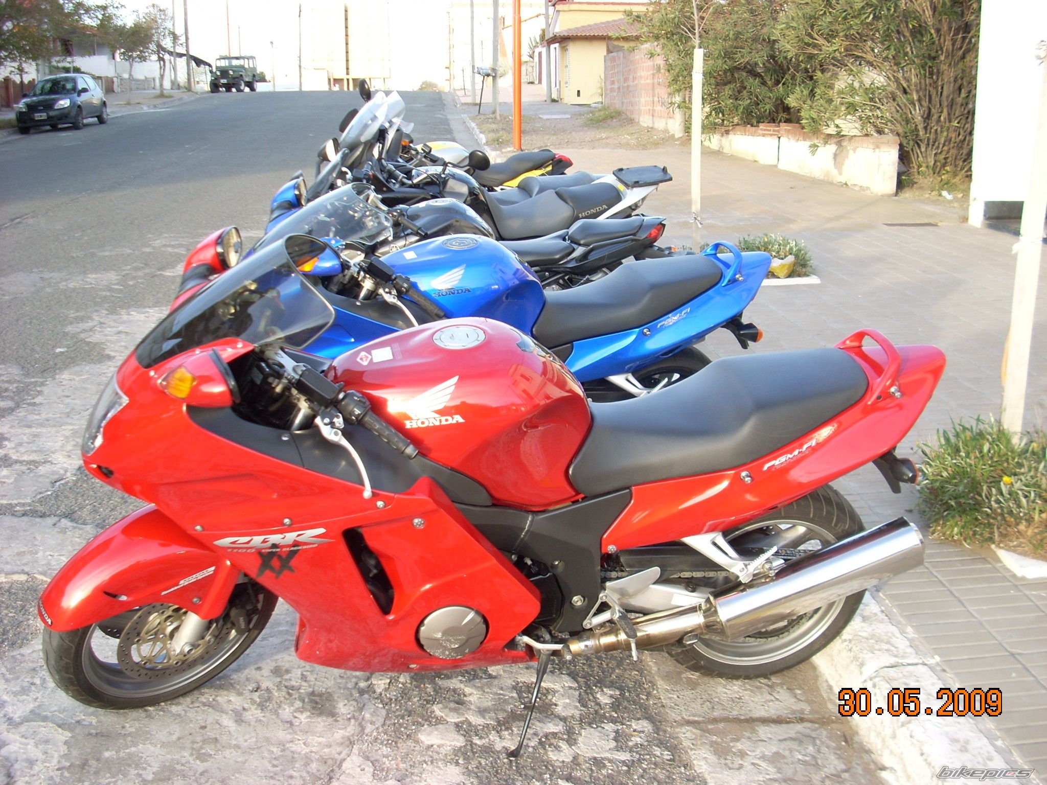 Bike Photo 1698983