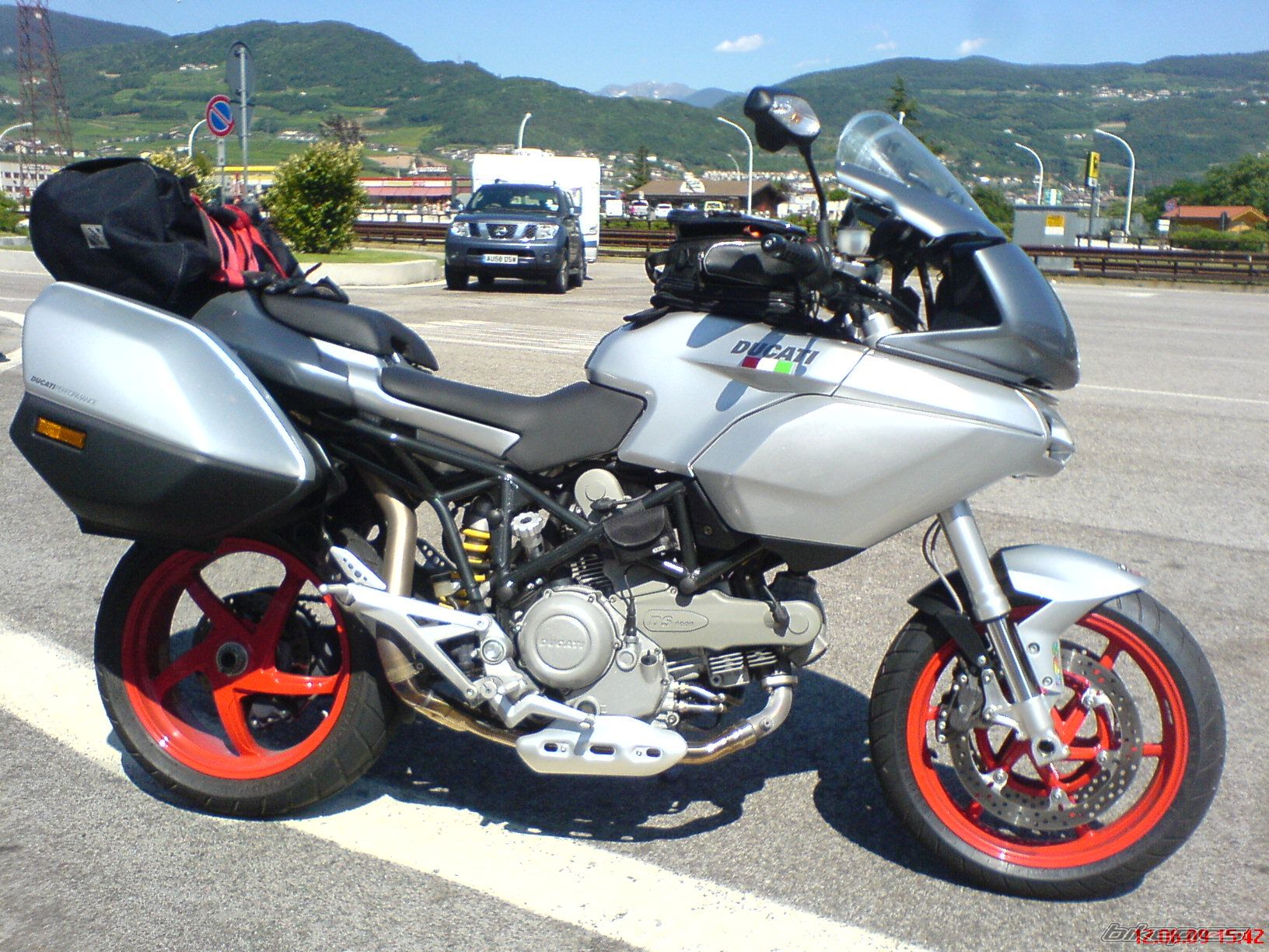 Photo 1699209