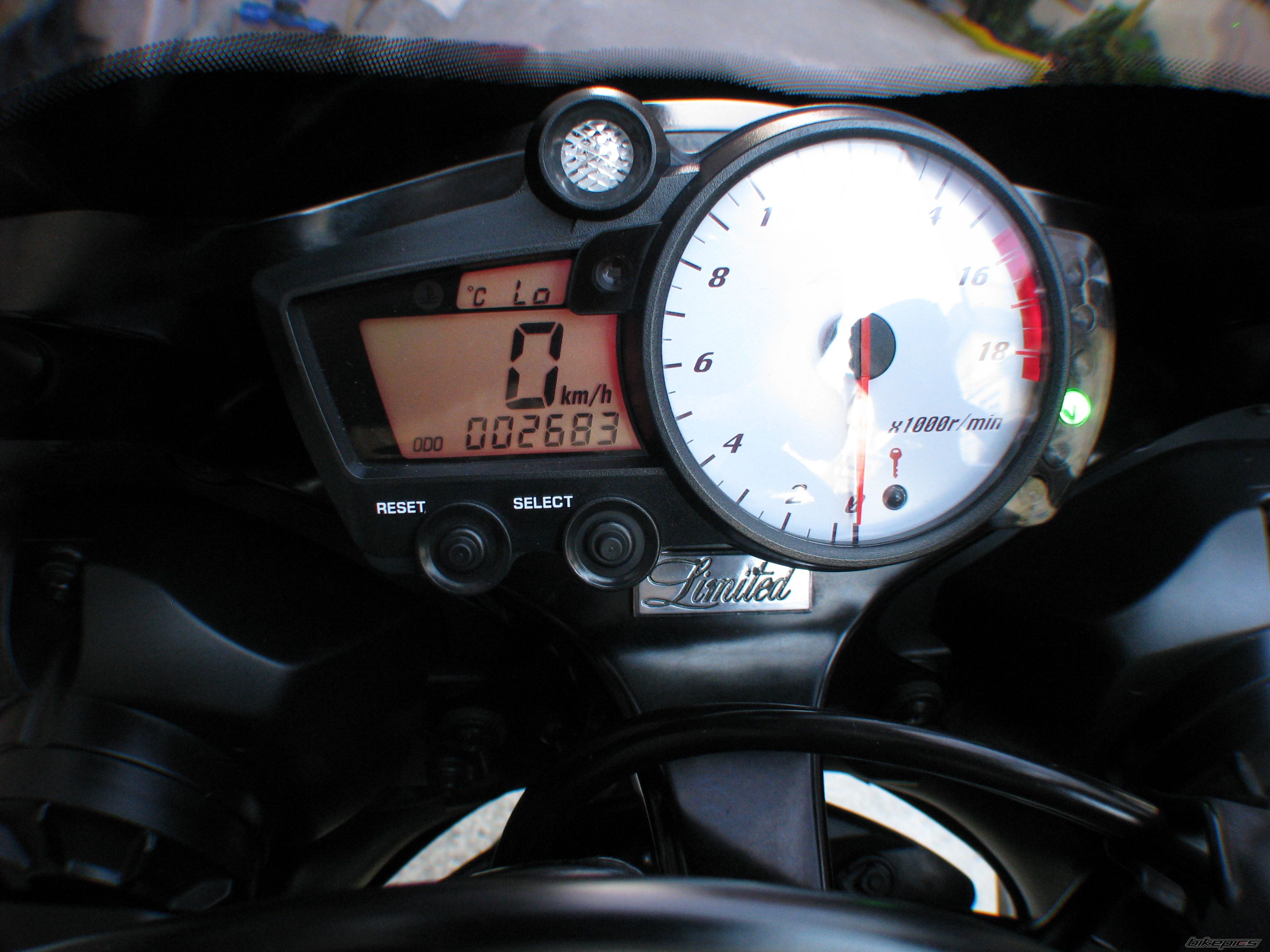 Photo 1699298