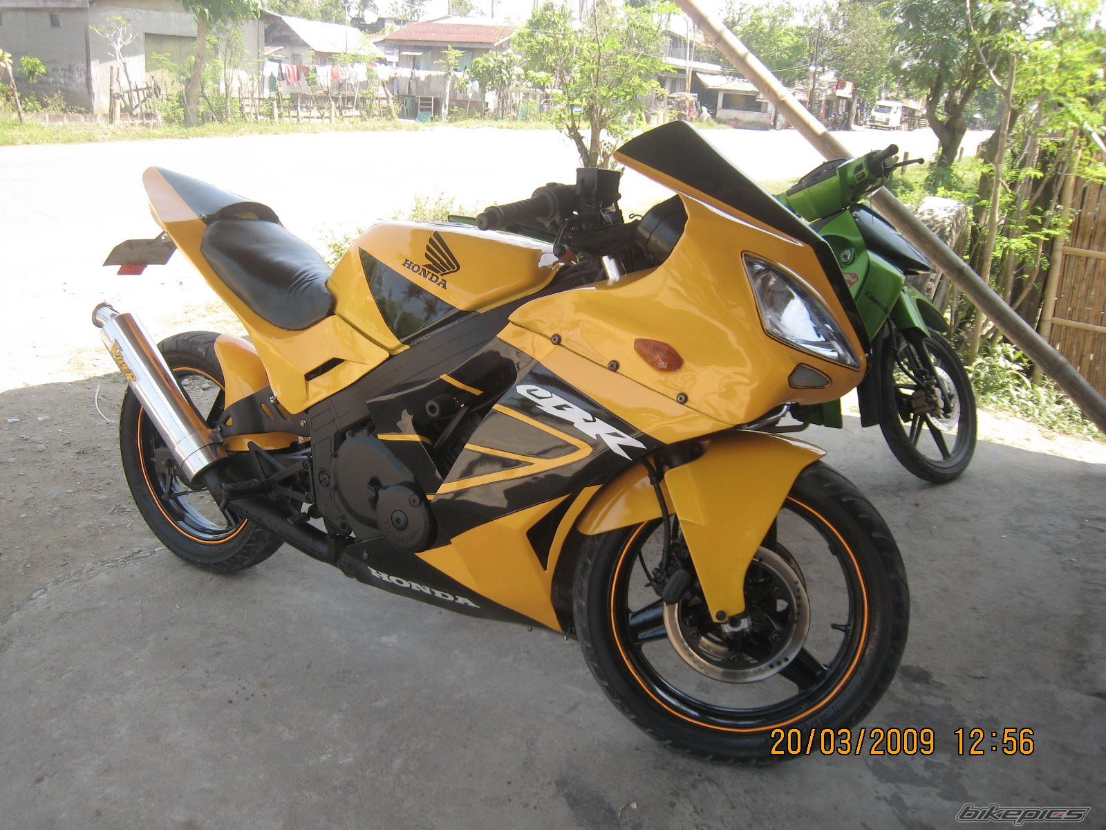 Bike Photo 1699560