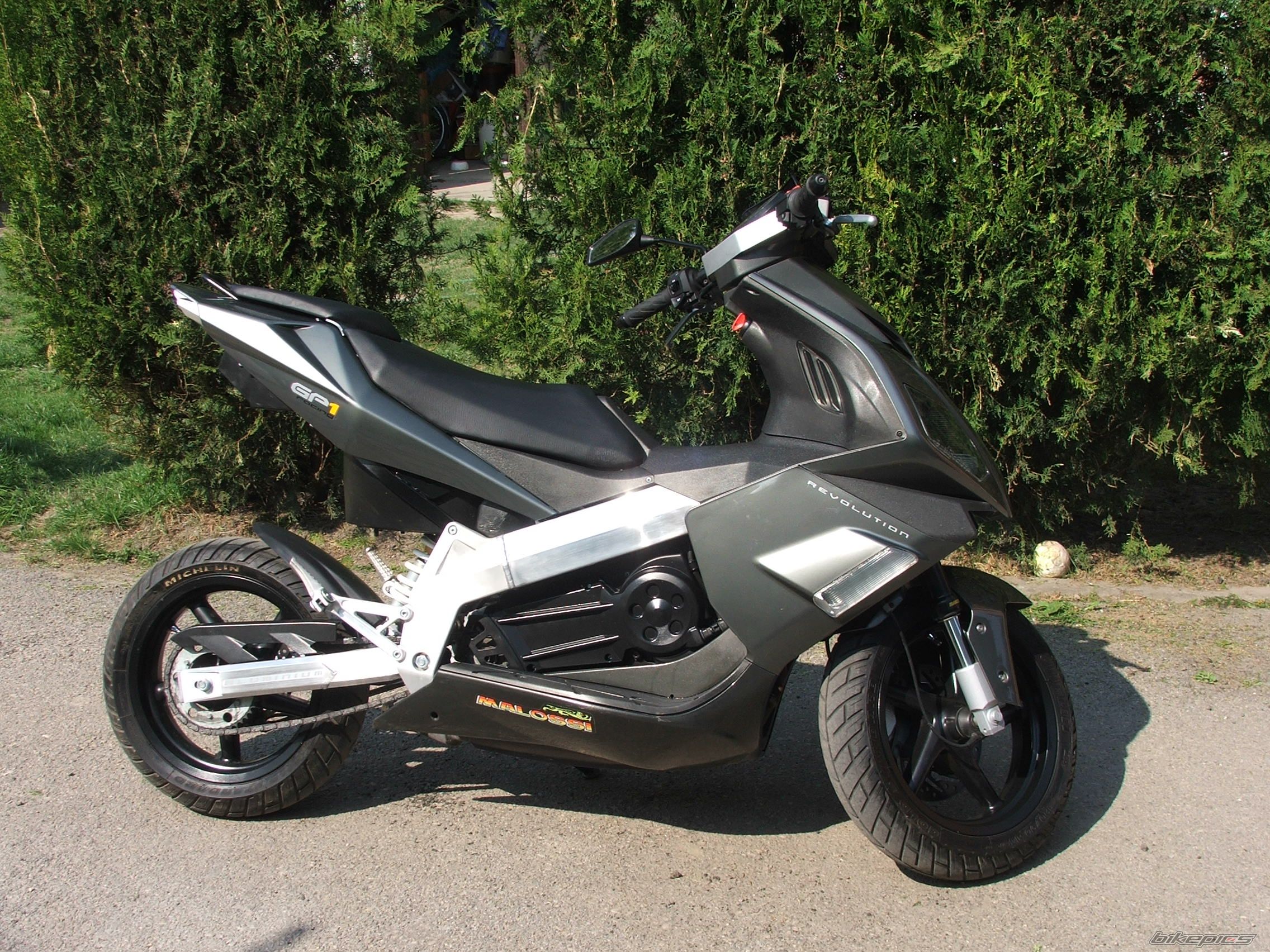 Photo 1699606