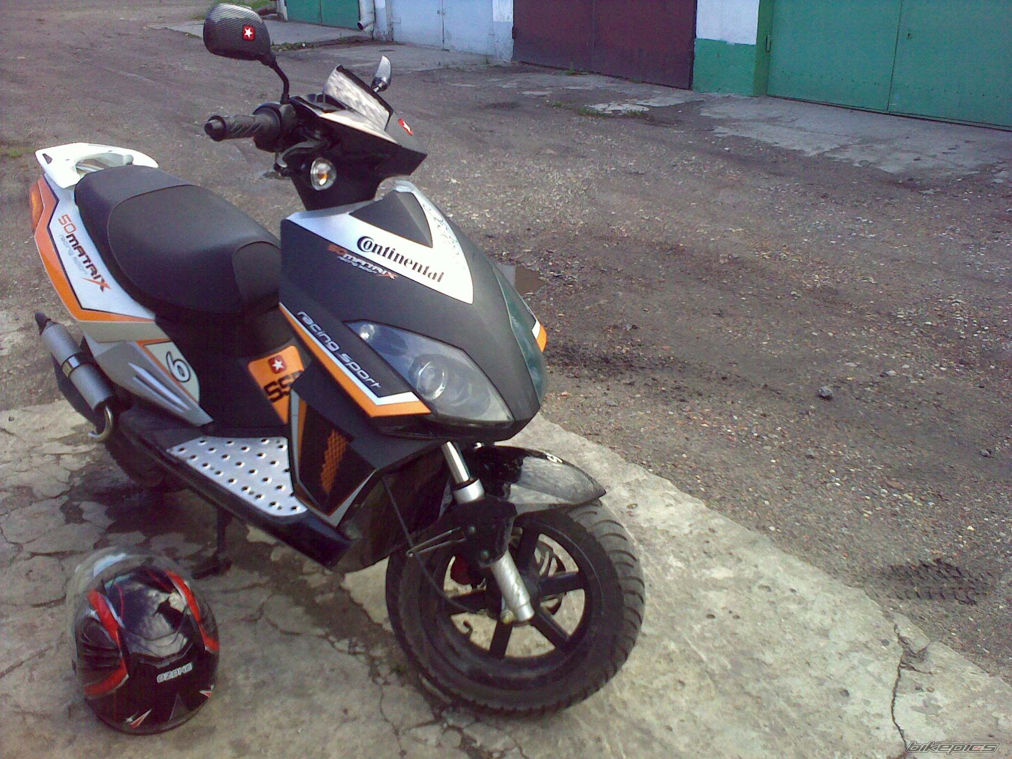 Photo 1699664