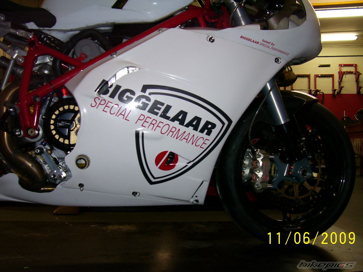 Photo 1699686