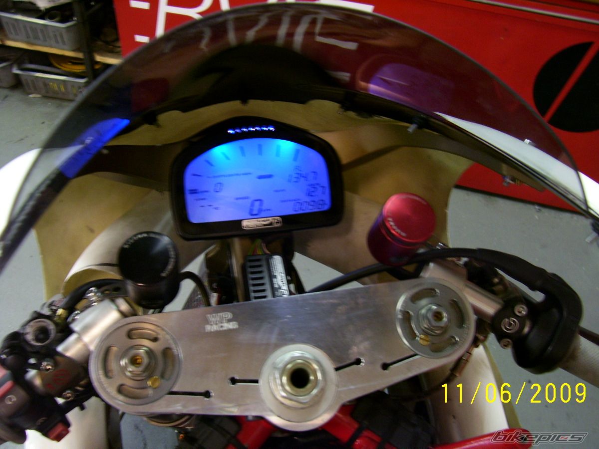 Photo 1699688