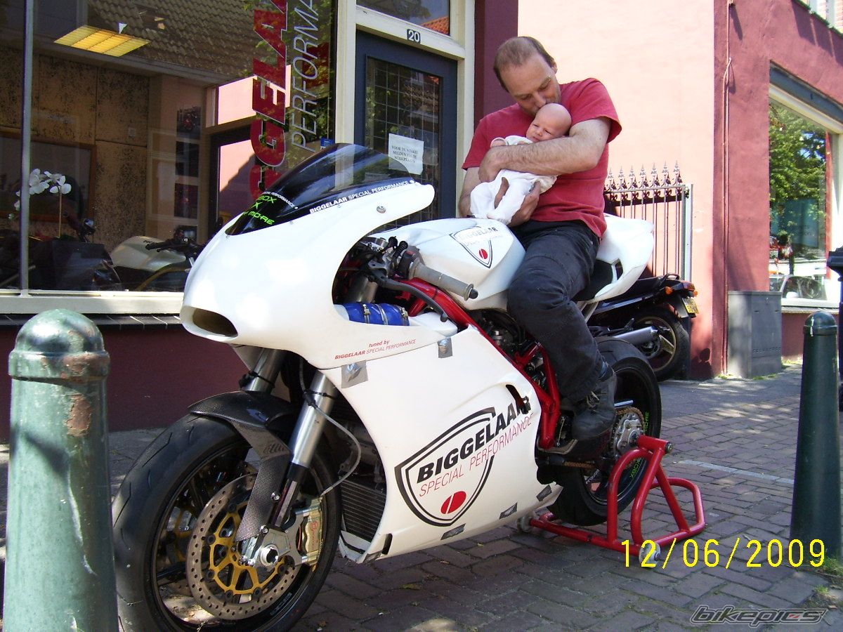 Photo 1699693