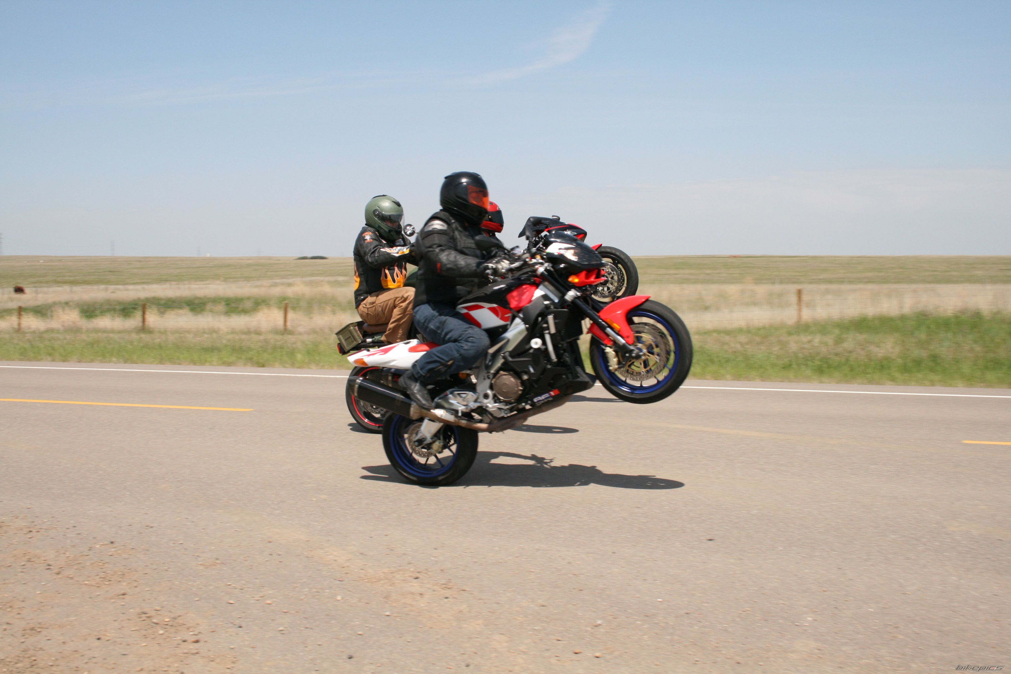 Bike Photo 1700160