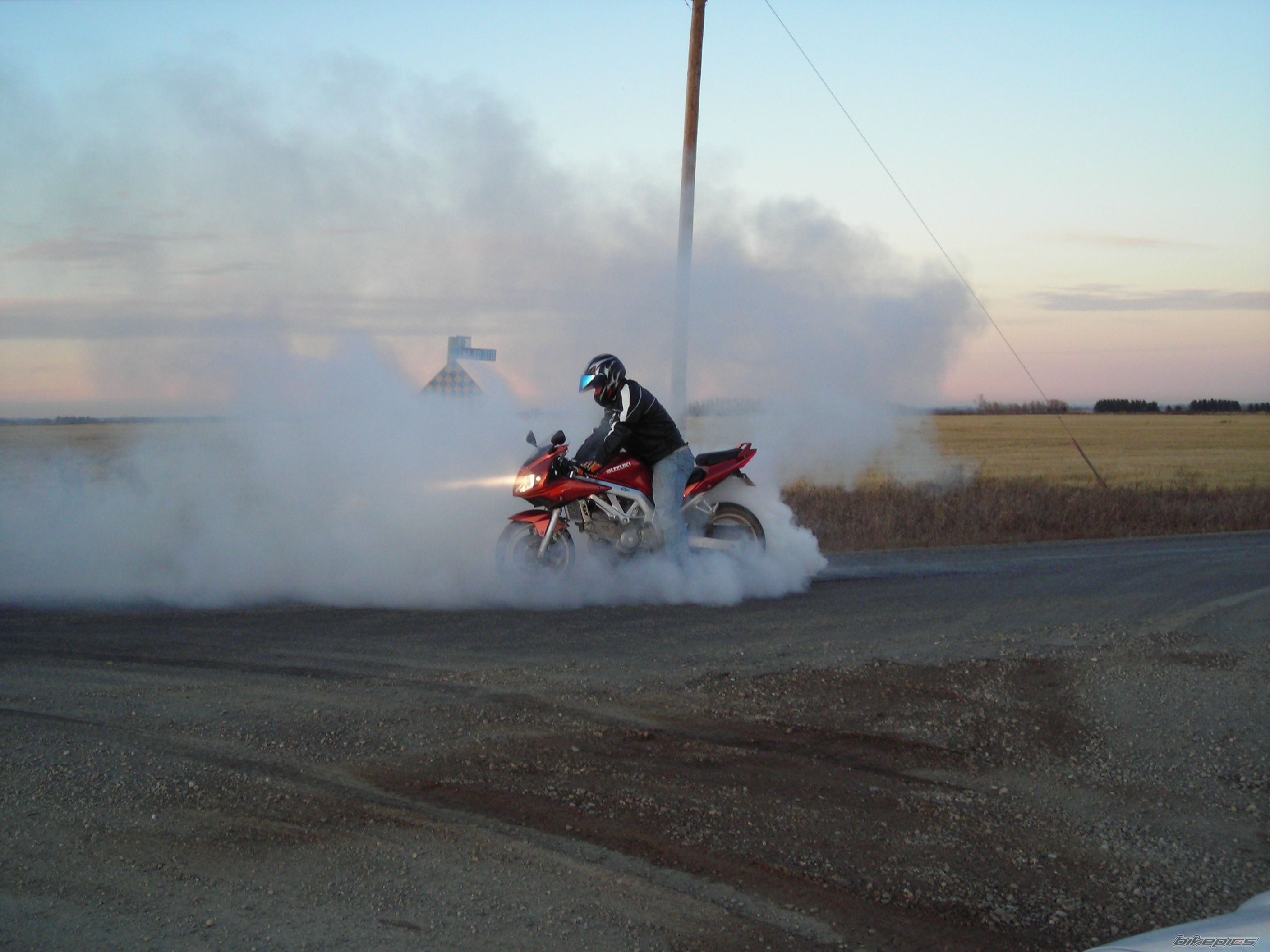Bike Photo 1700336