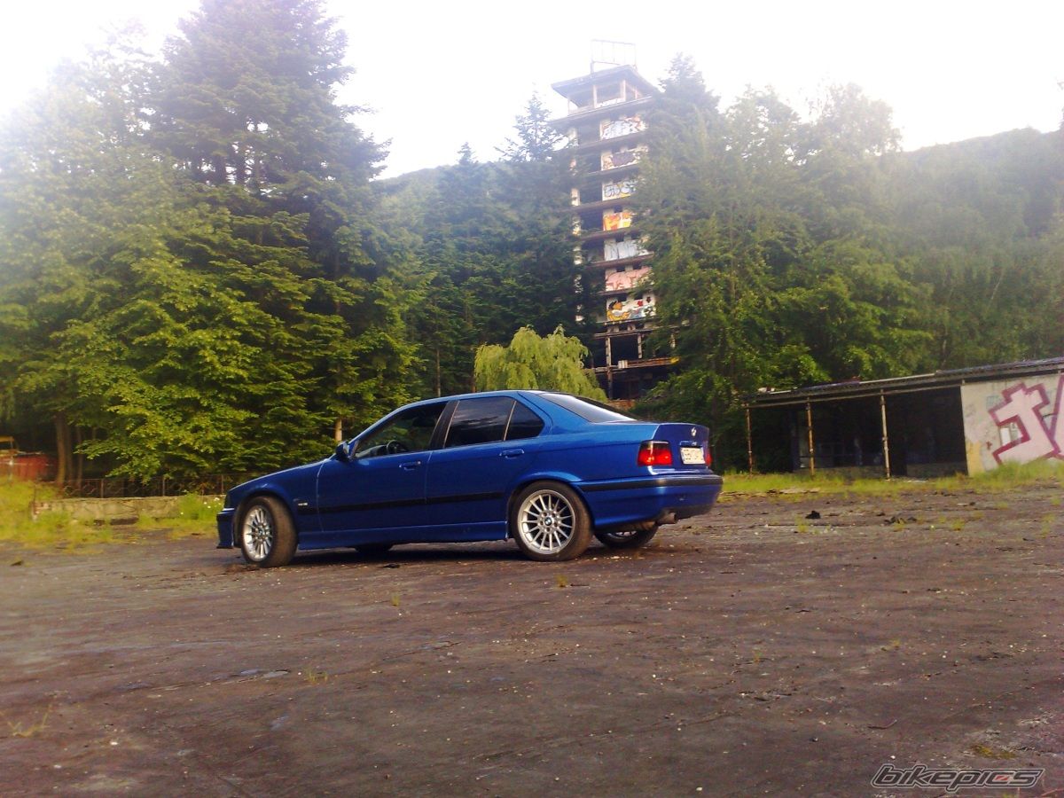 Photo 1700379