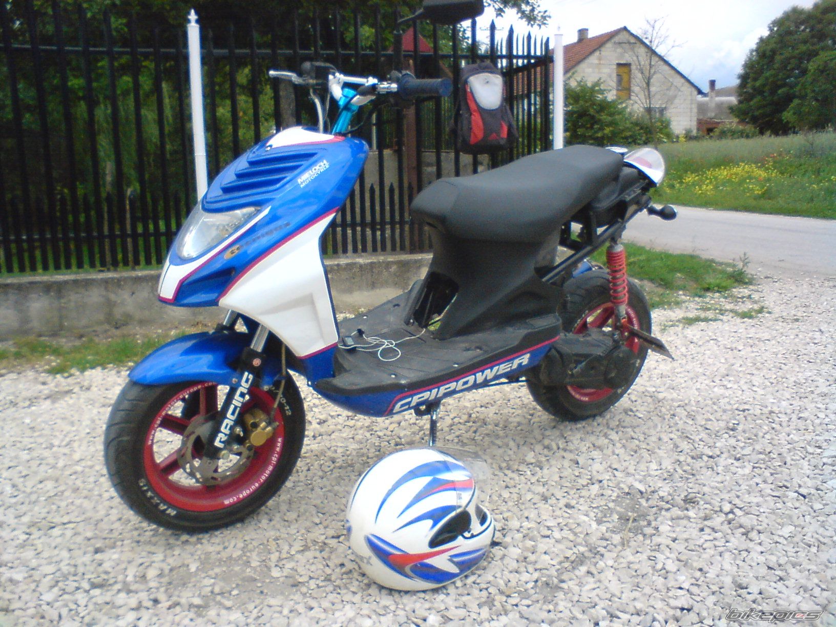 Bike Photo 1700540
