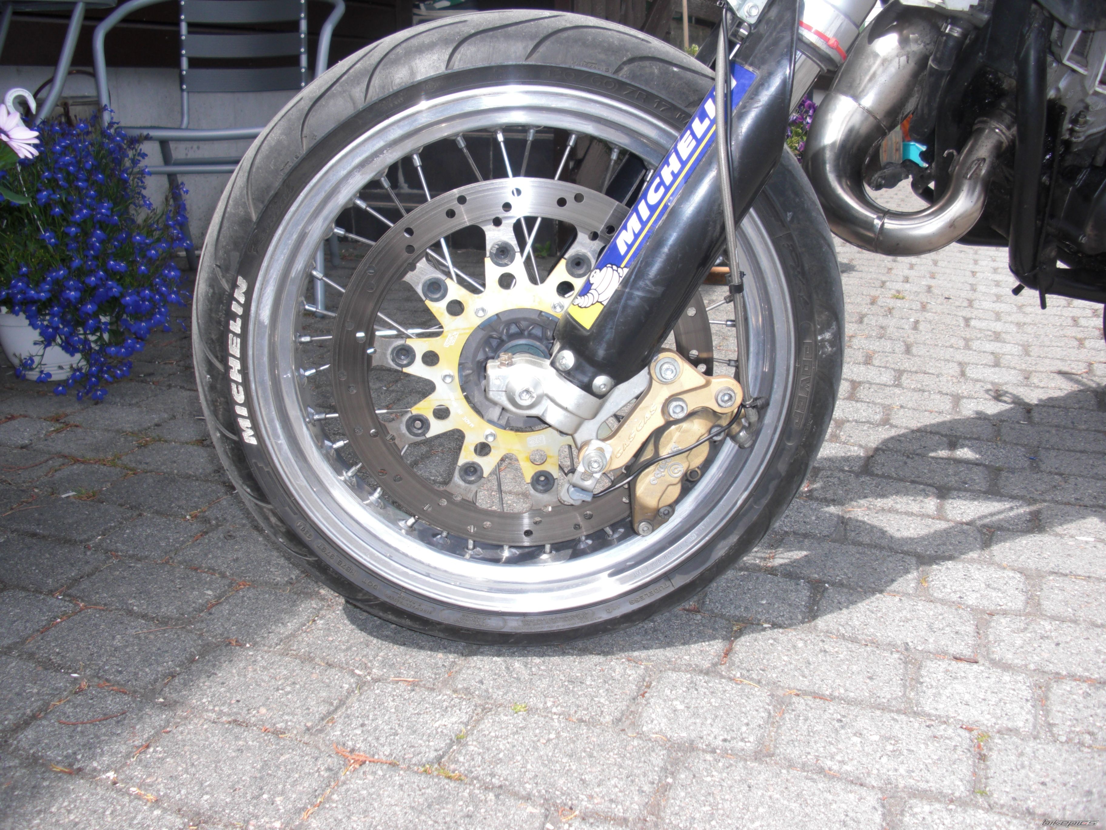 Bike Photo 1700677