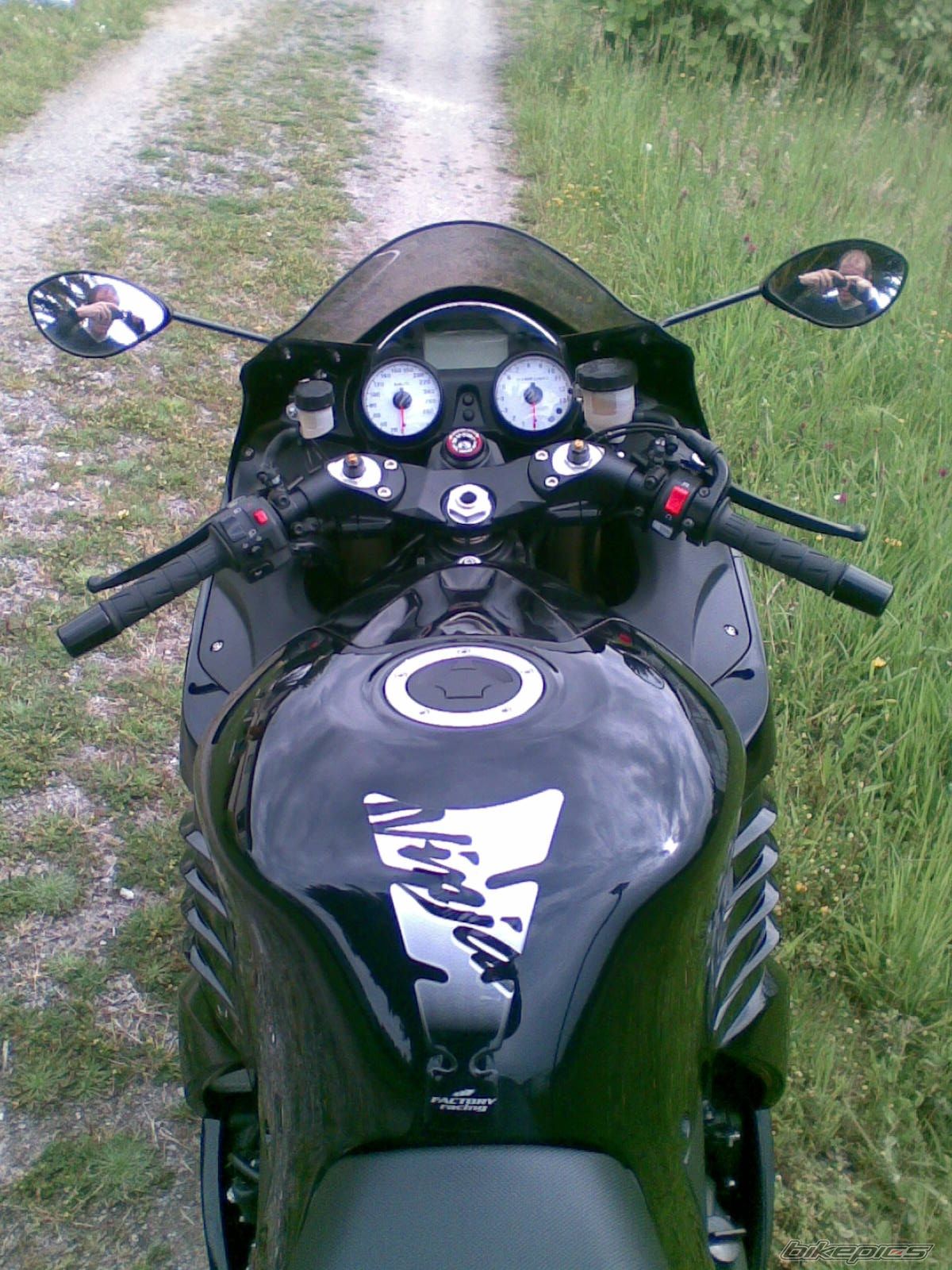 Bike Photo 1700946