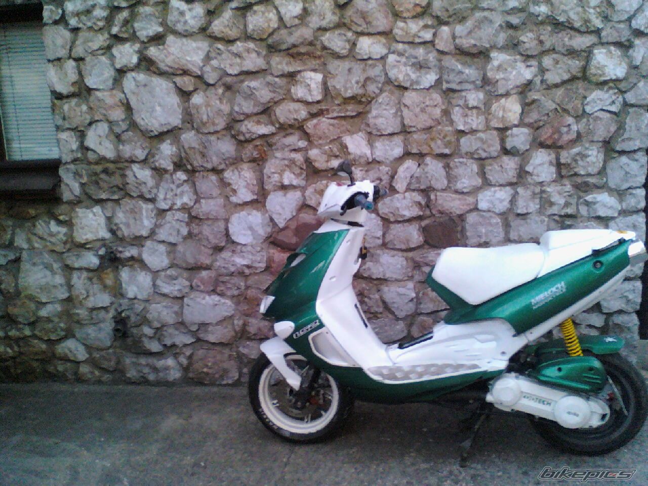 Photo 1700949