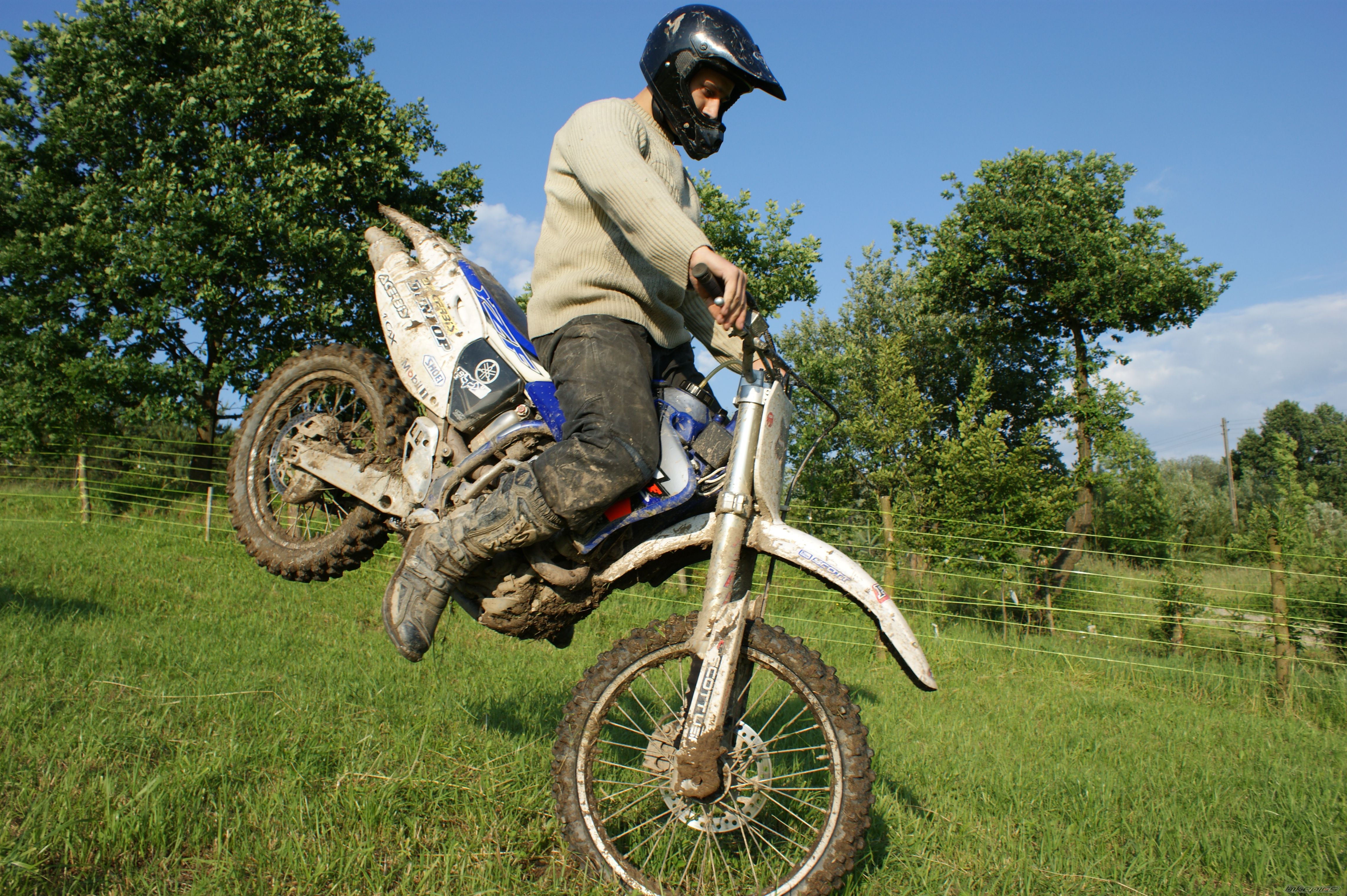 Bike Photo 1700972