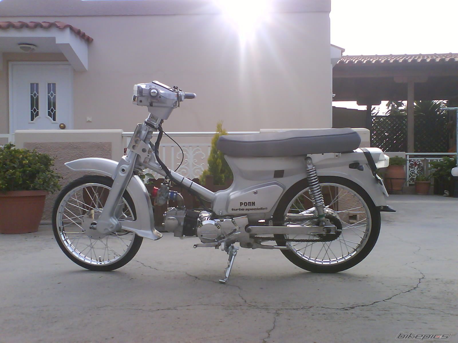 Photo 1701480
