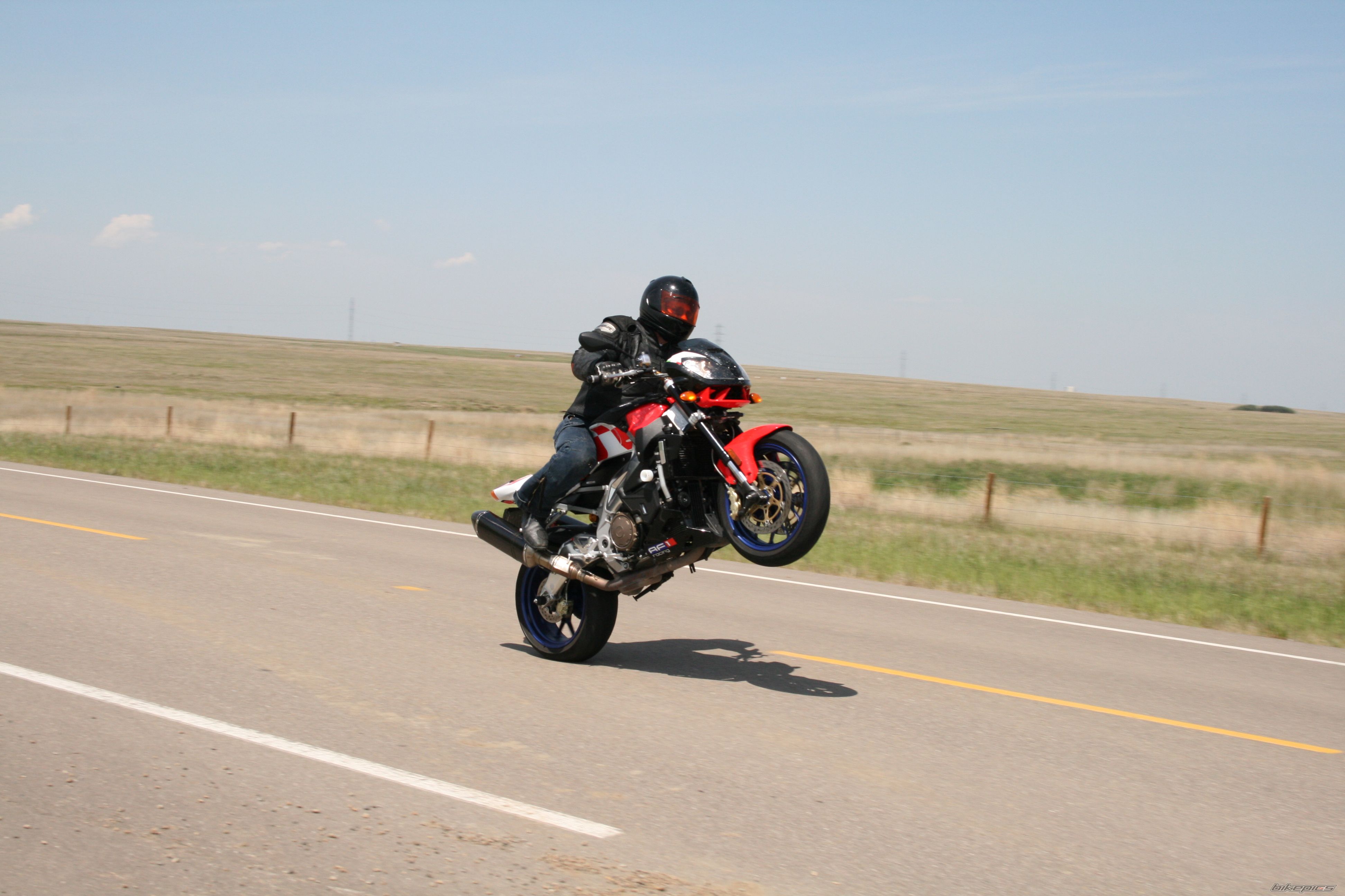 Bike Photo 1701640