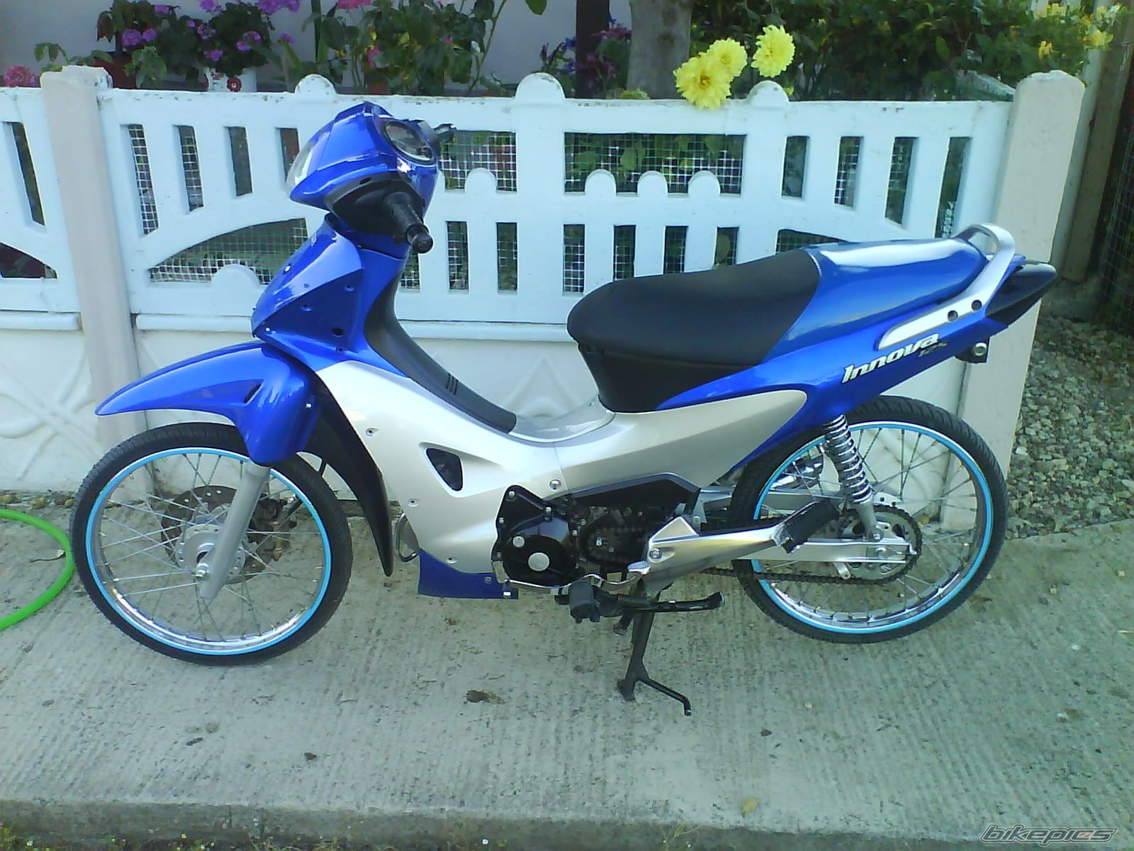 Photo 1702442