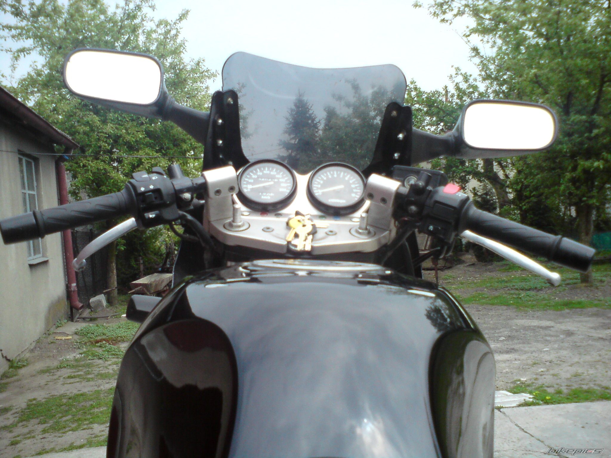 Bike Photo 1702683