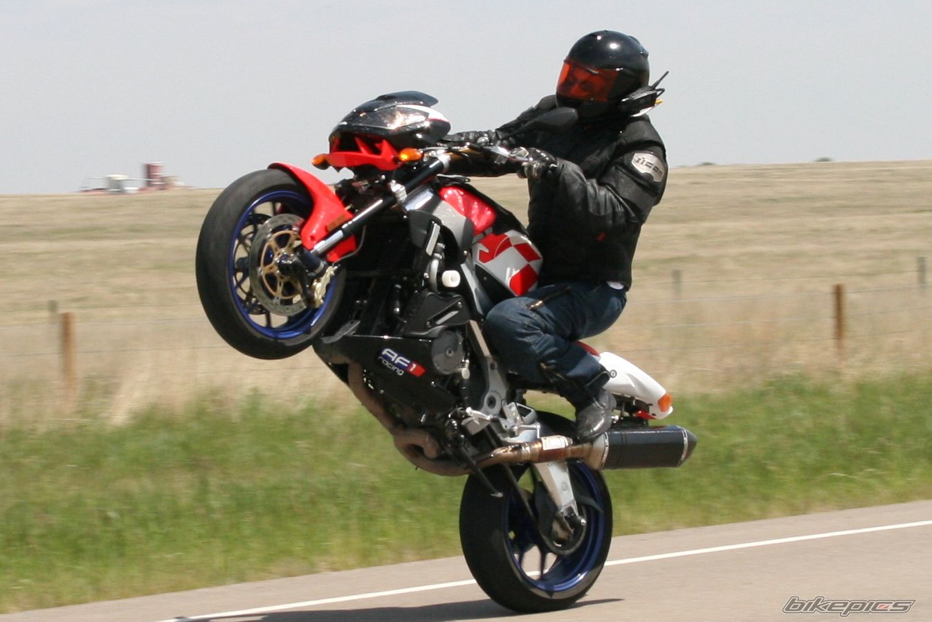 Bike Photo 1702684