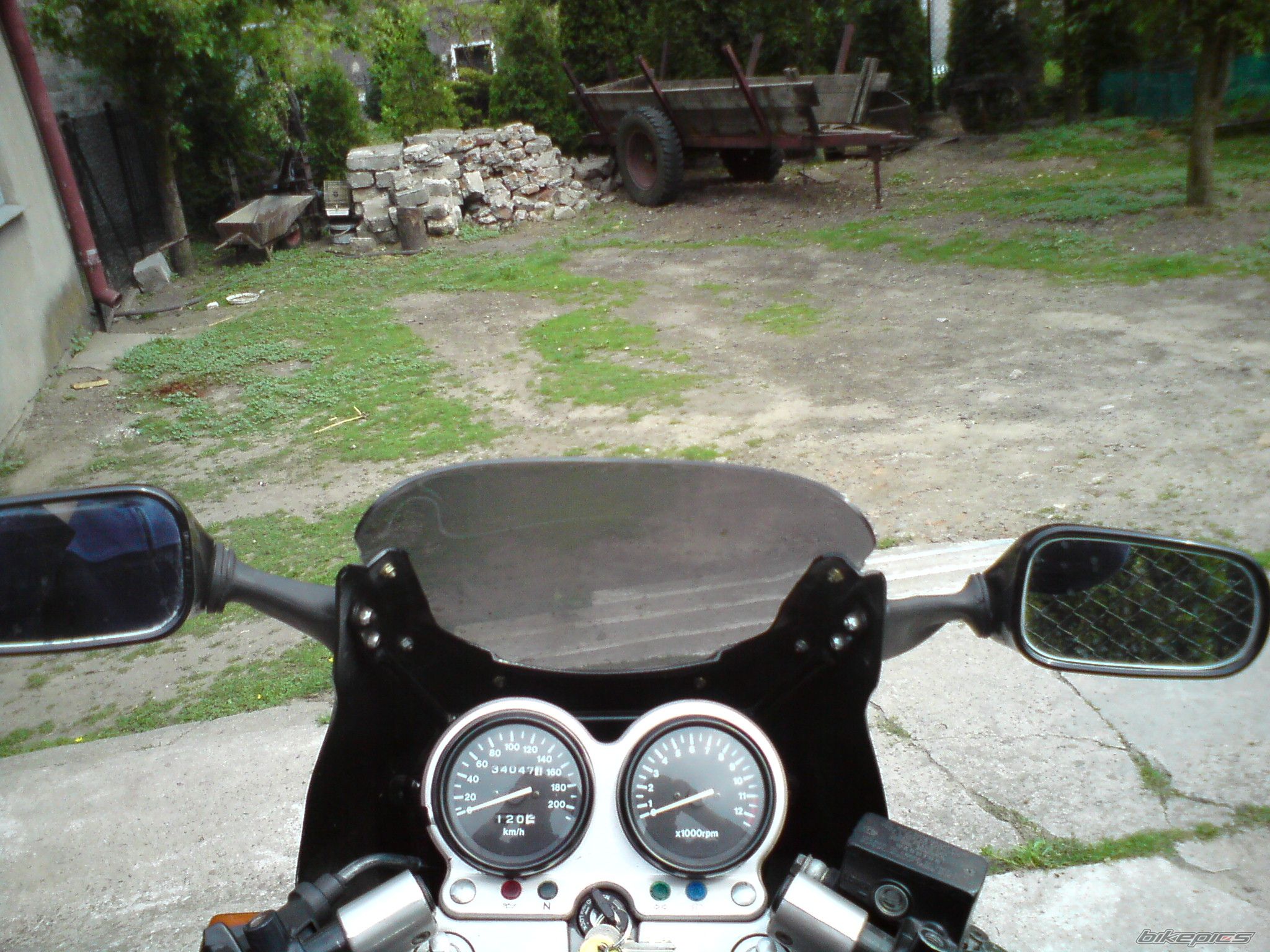 Bike Photo 1702685