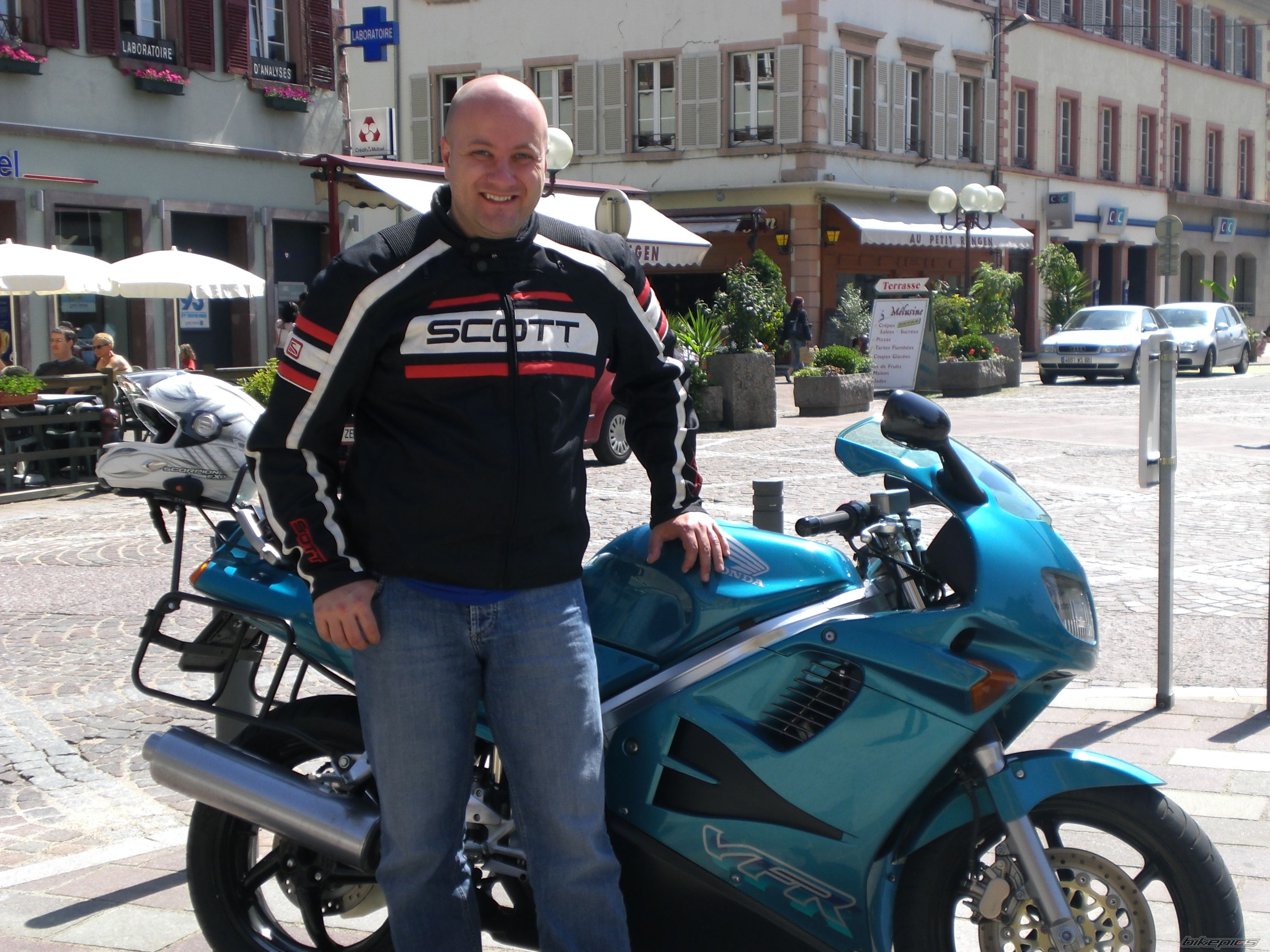 Bike Photo 1702736