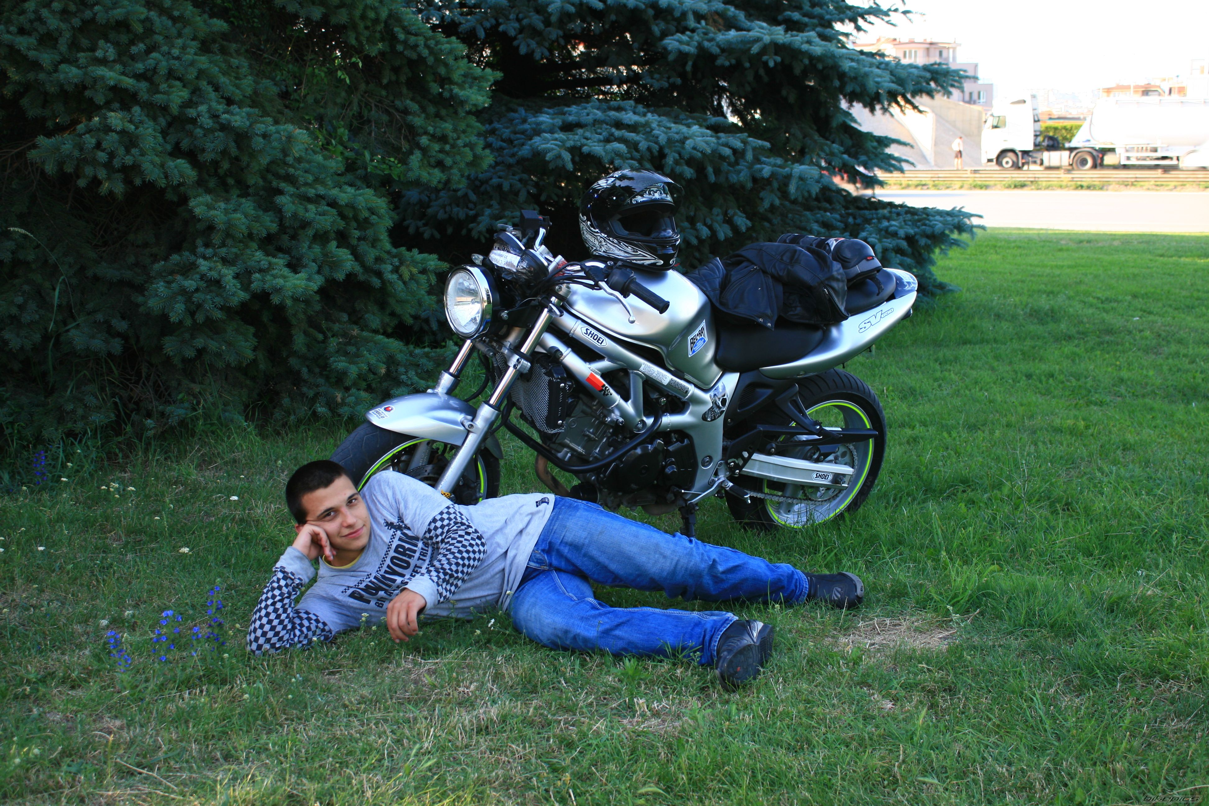 Bike Photo 1702887