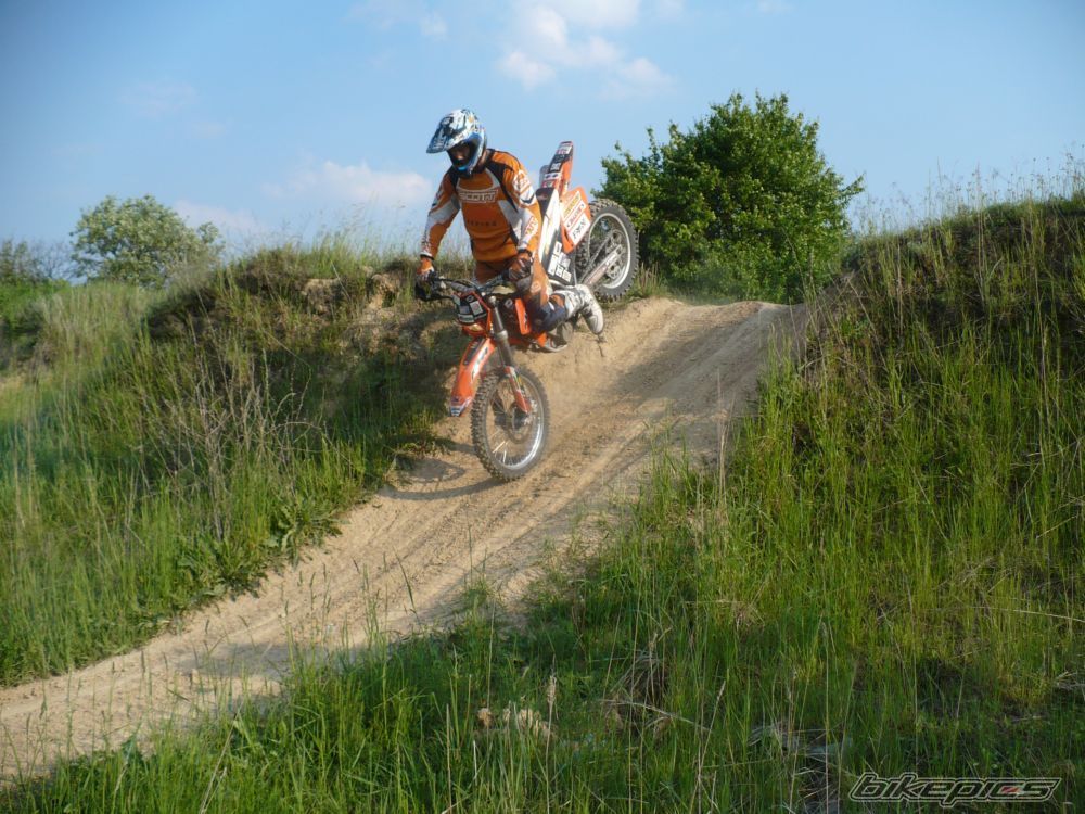 Bike Photo 1703223