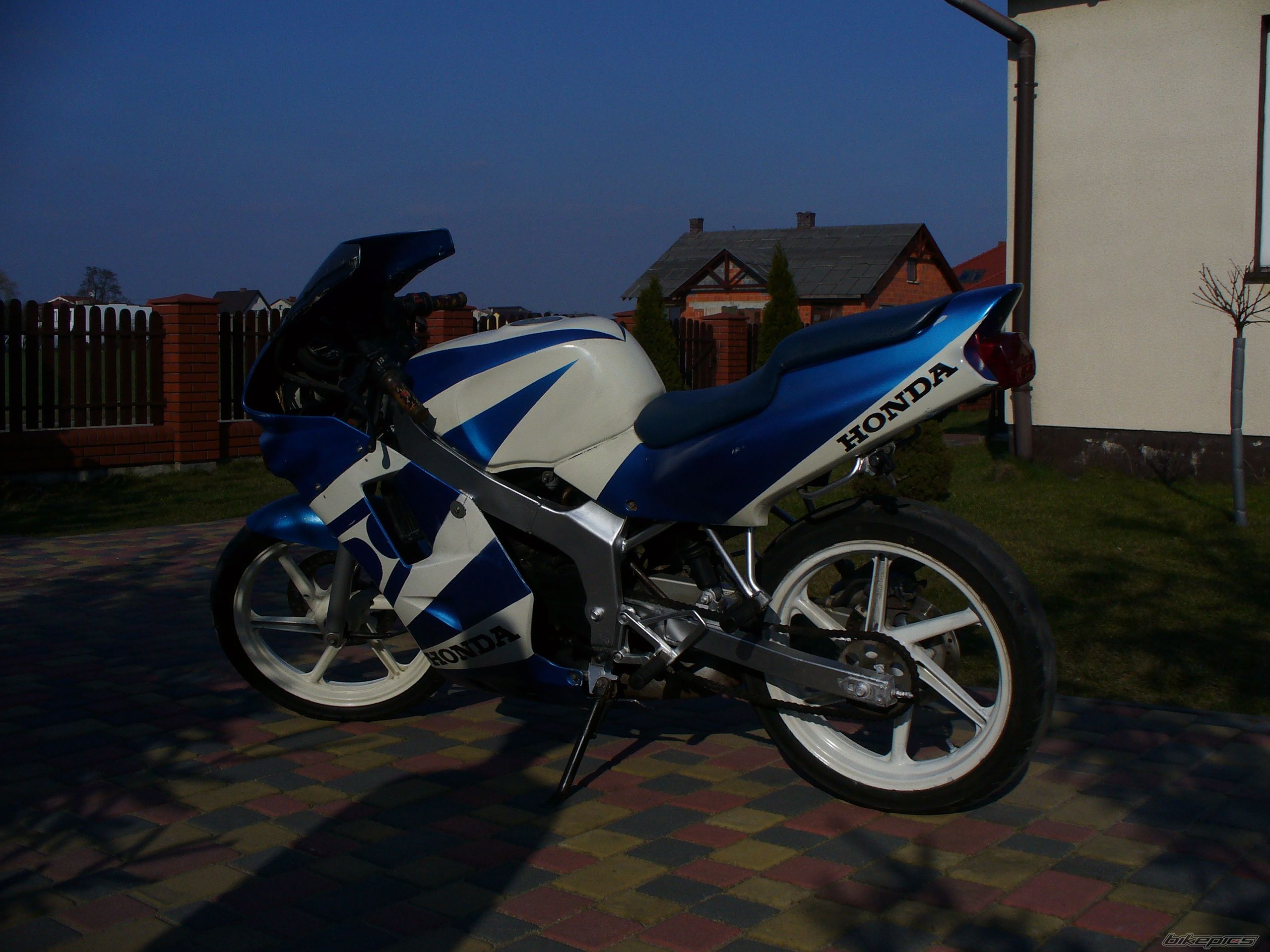 Bike Photo 1703594