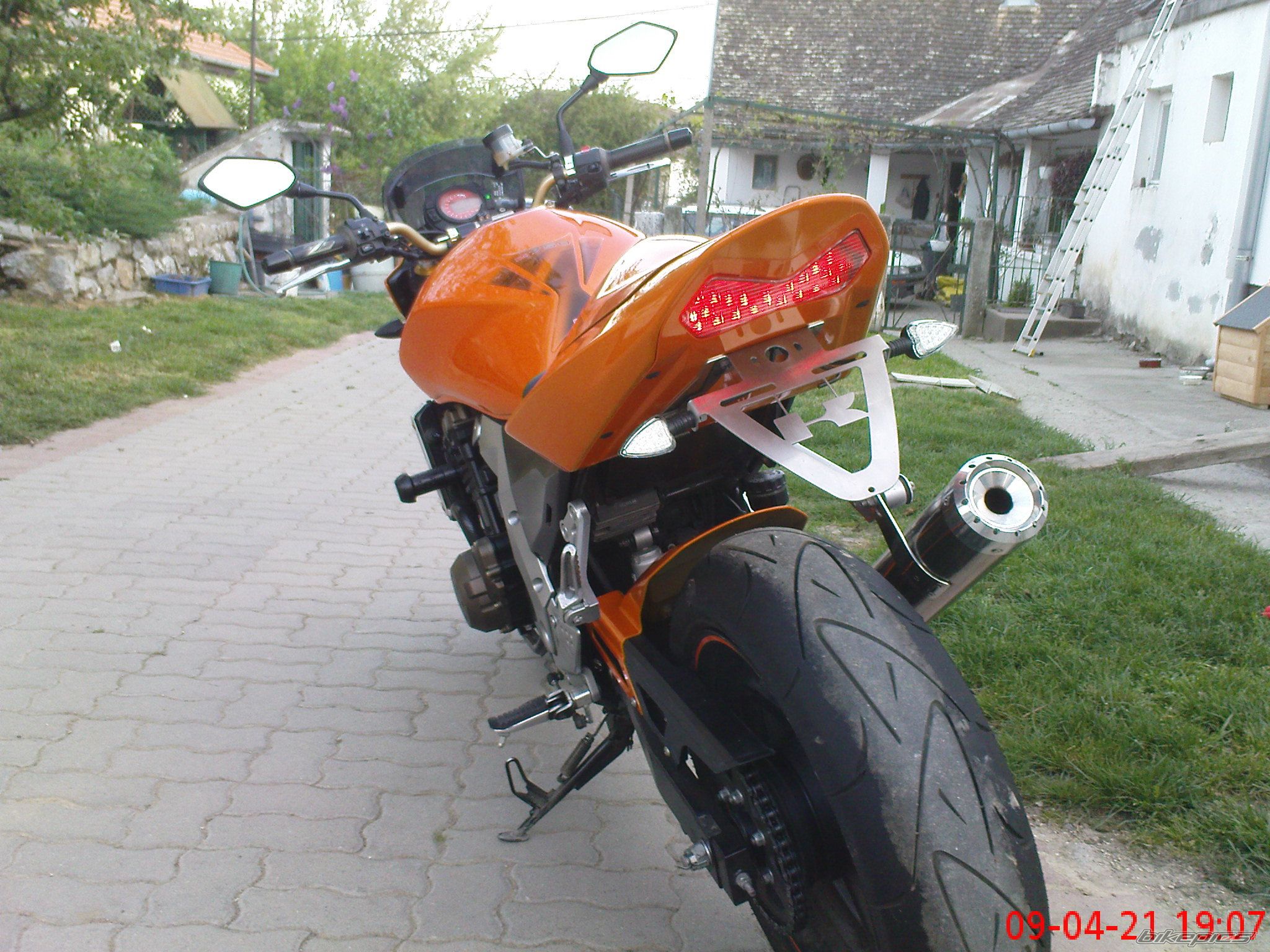 Bike Photo 1703710