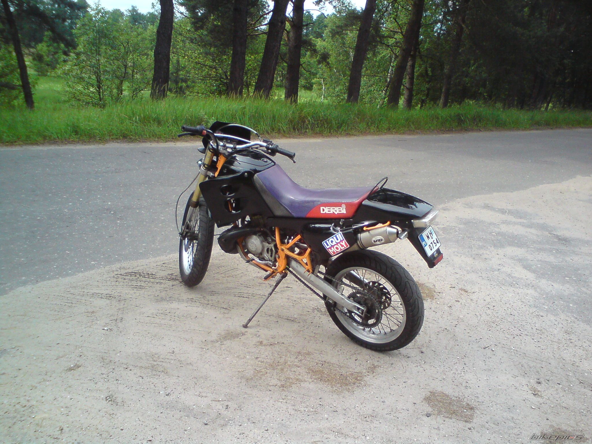 Bike Photo 1703780