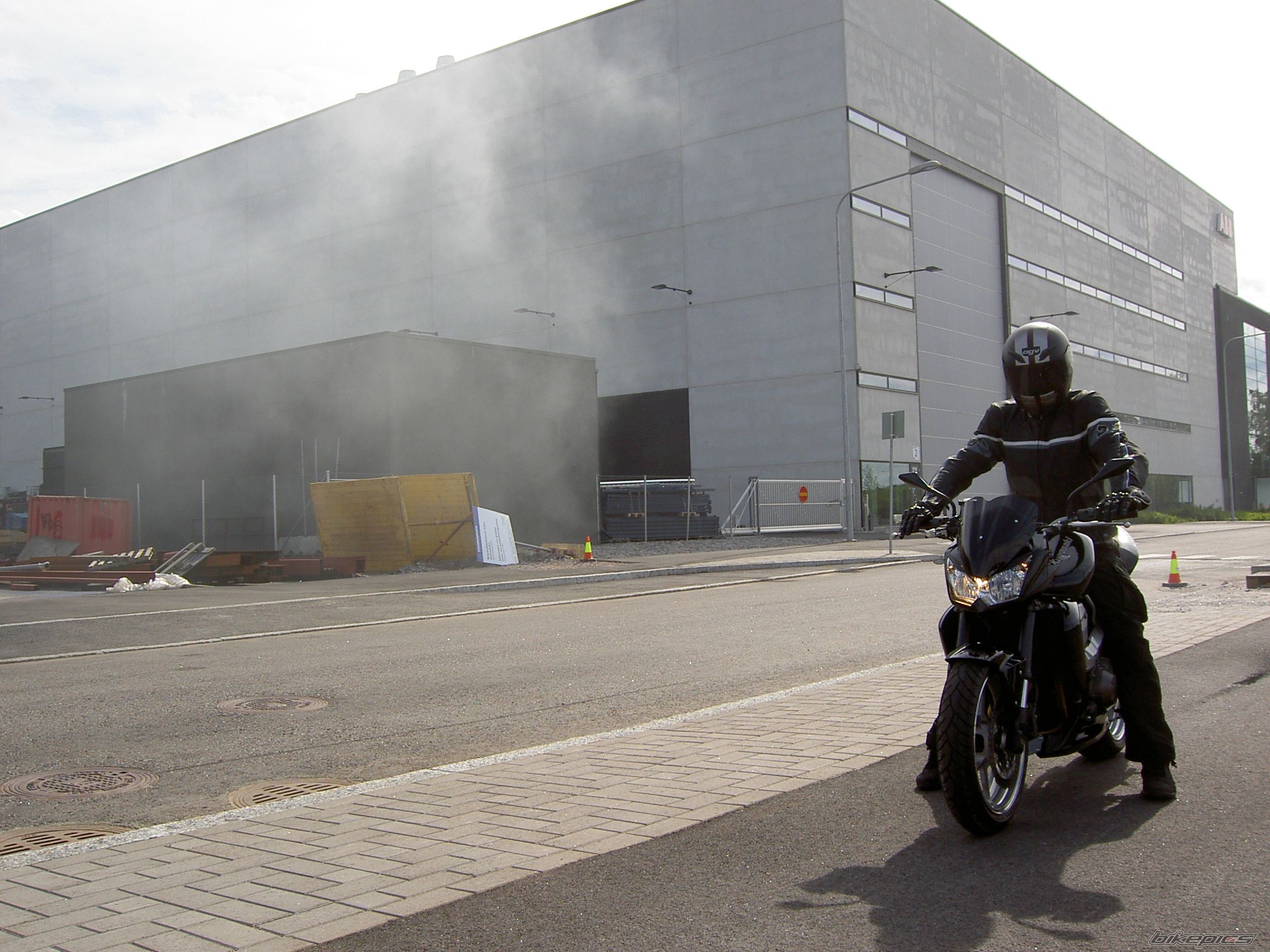 Bike Photo 1704363