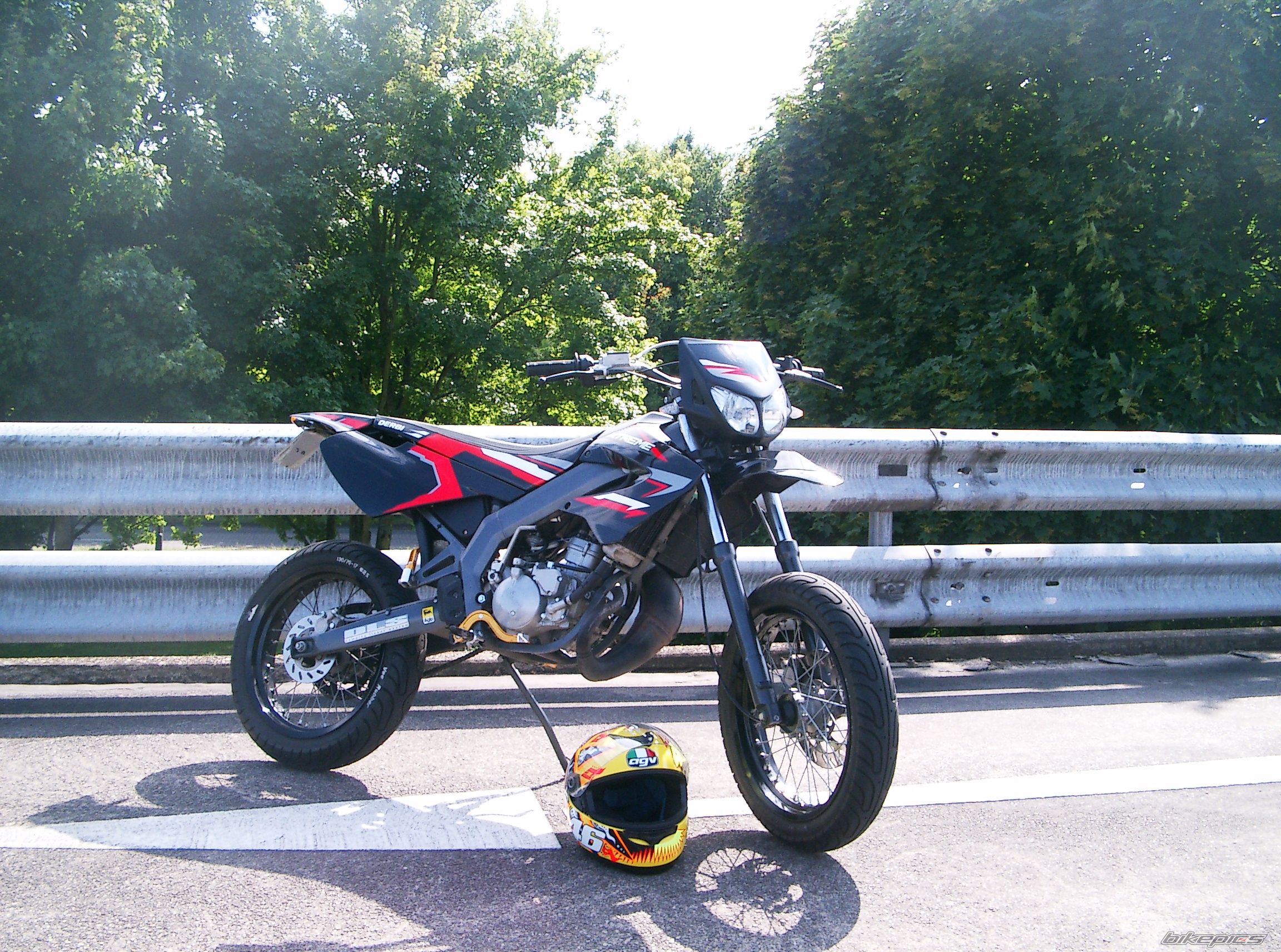 Bike Photo 1704848