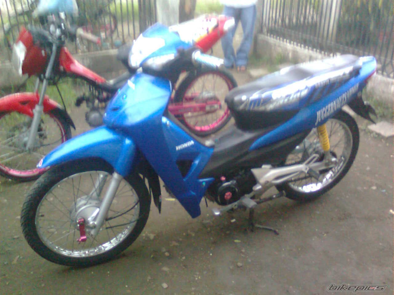 Bike Photo 1705179