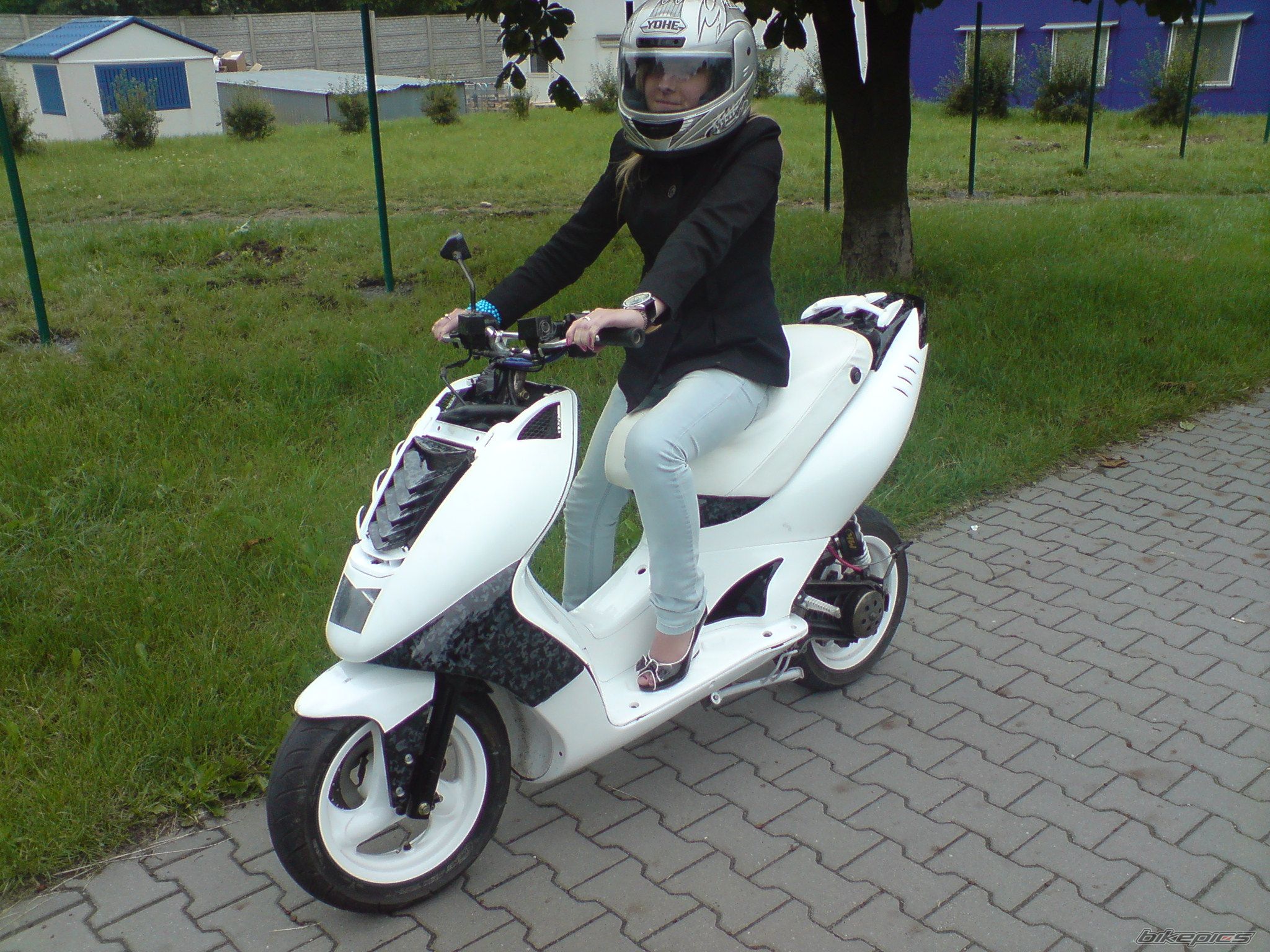 Bike Photo 1705363