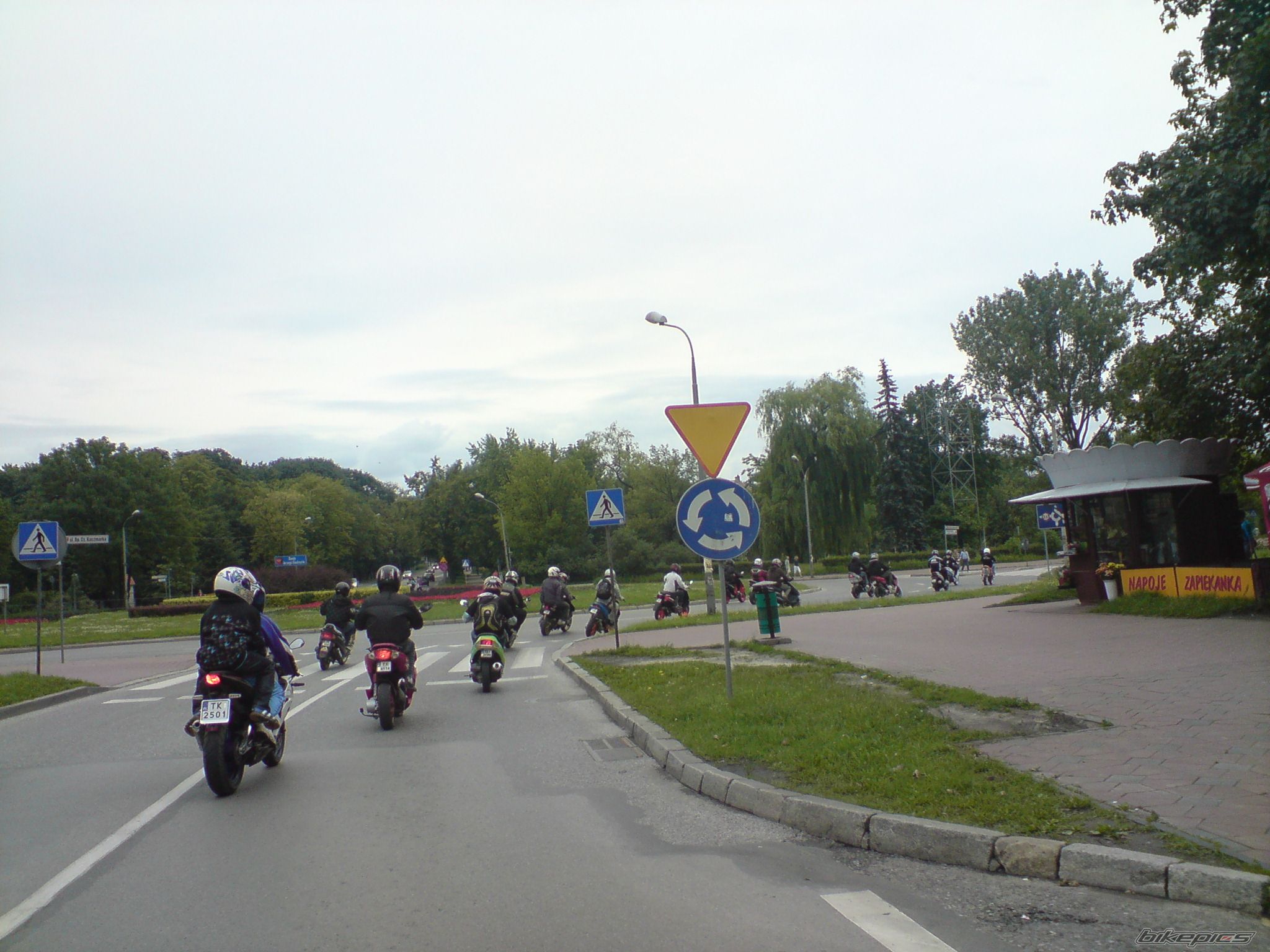Bike Photo 1705376
