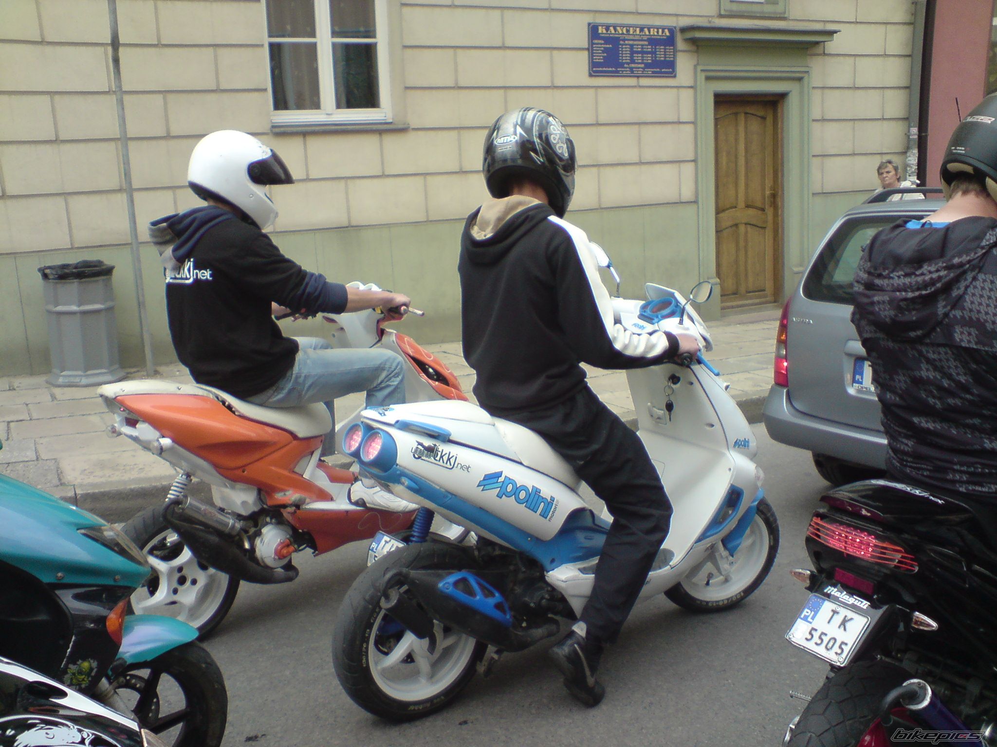 Bike Photo 1705392
