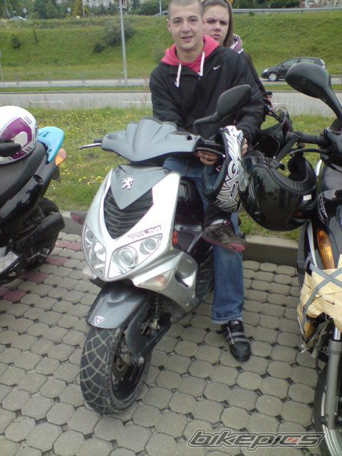Bike Photo 1705399
