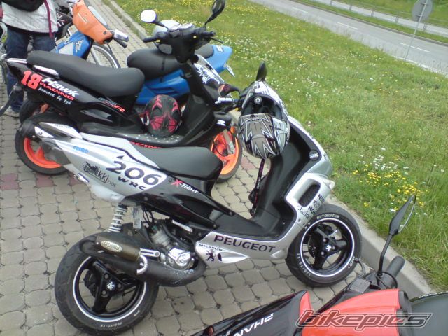 Bike Photo 1705412