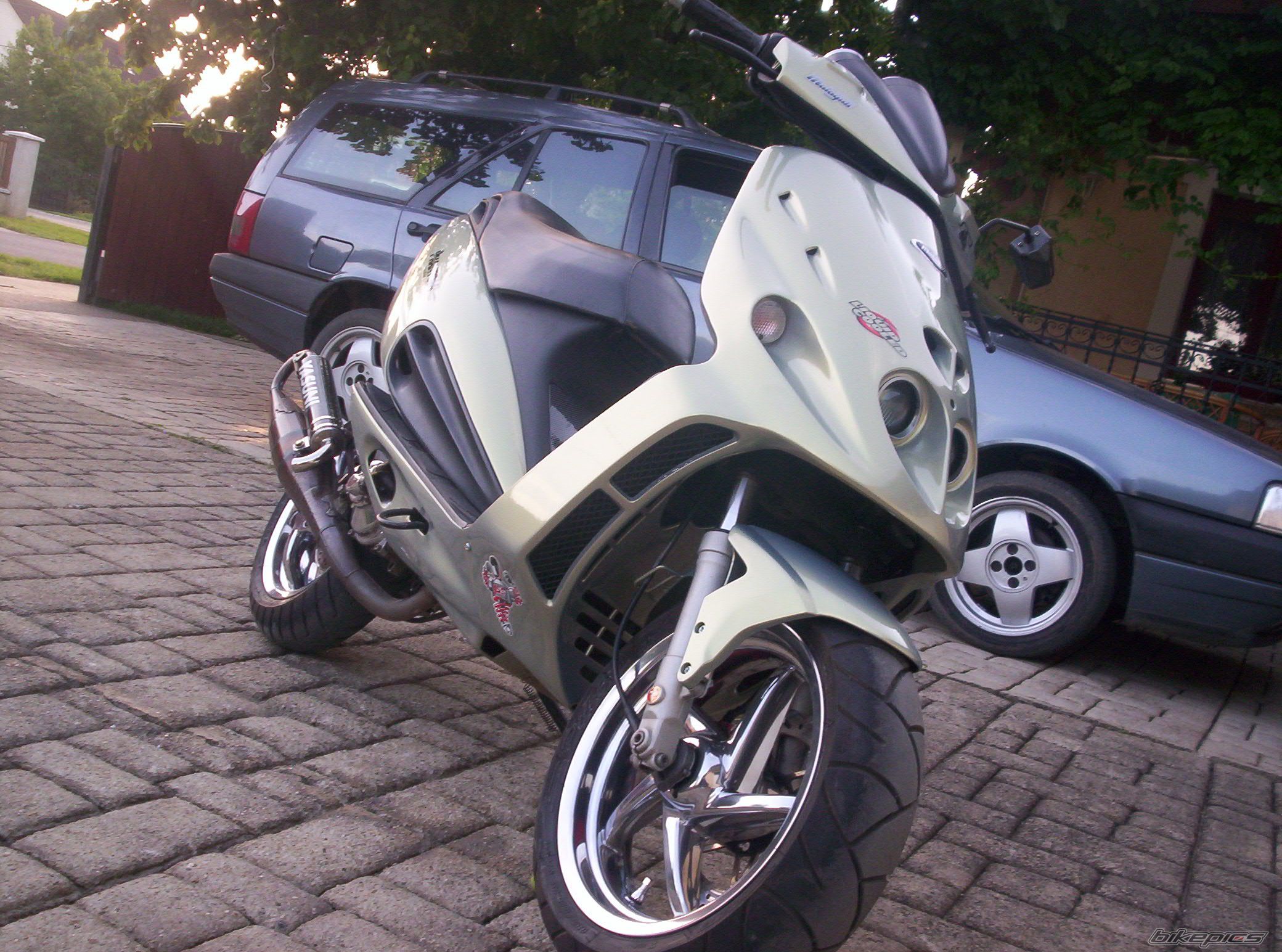 Bike Photo 1705432