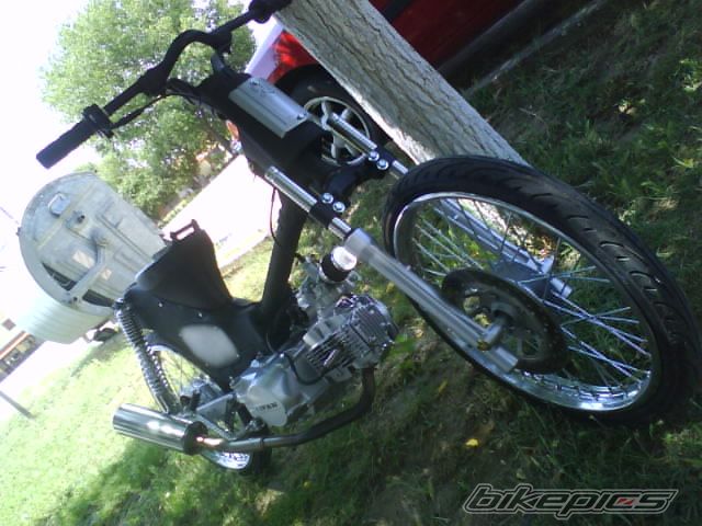 Photo 1705452