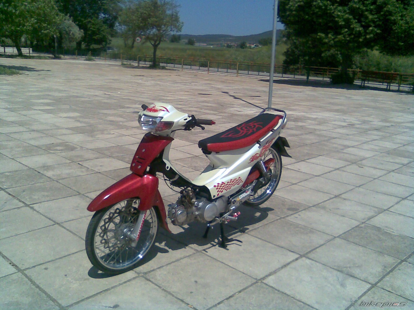 Bike Photo 1705621