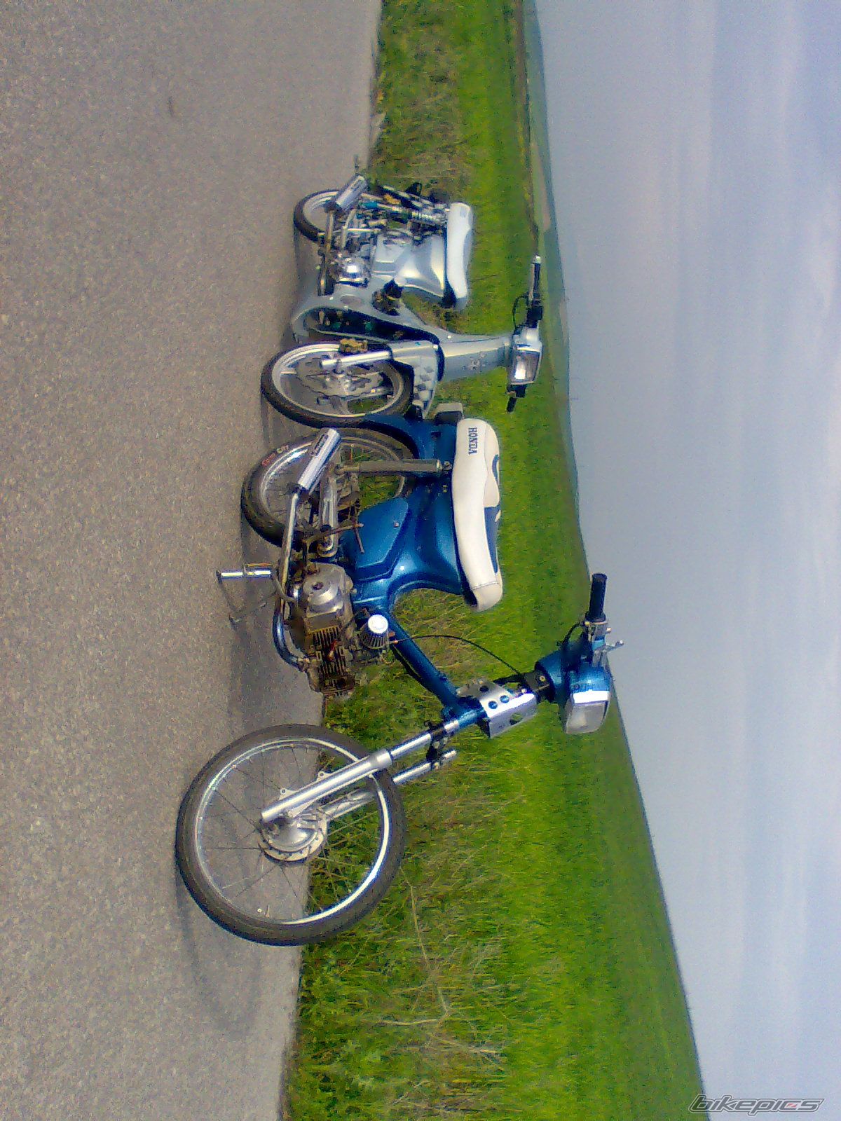 Bike Photo 1705863