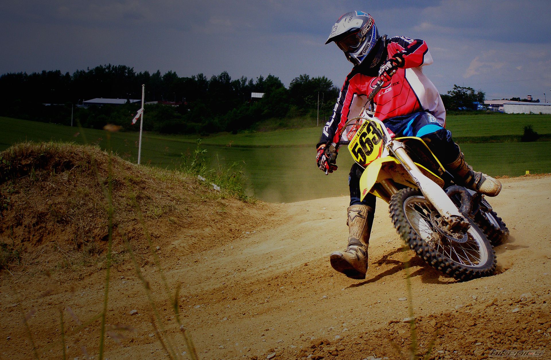 Bike Photo 1705954