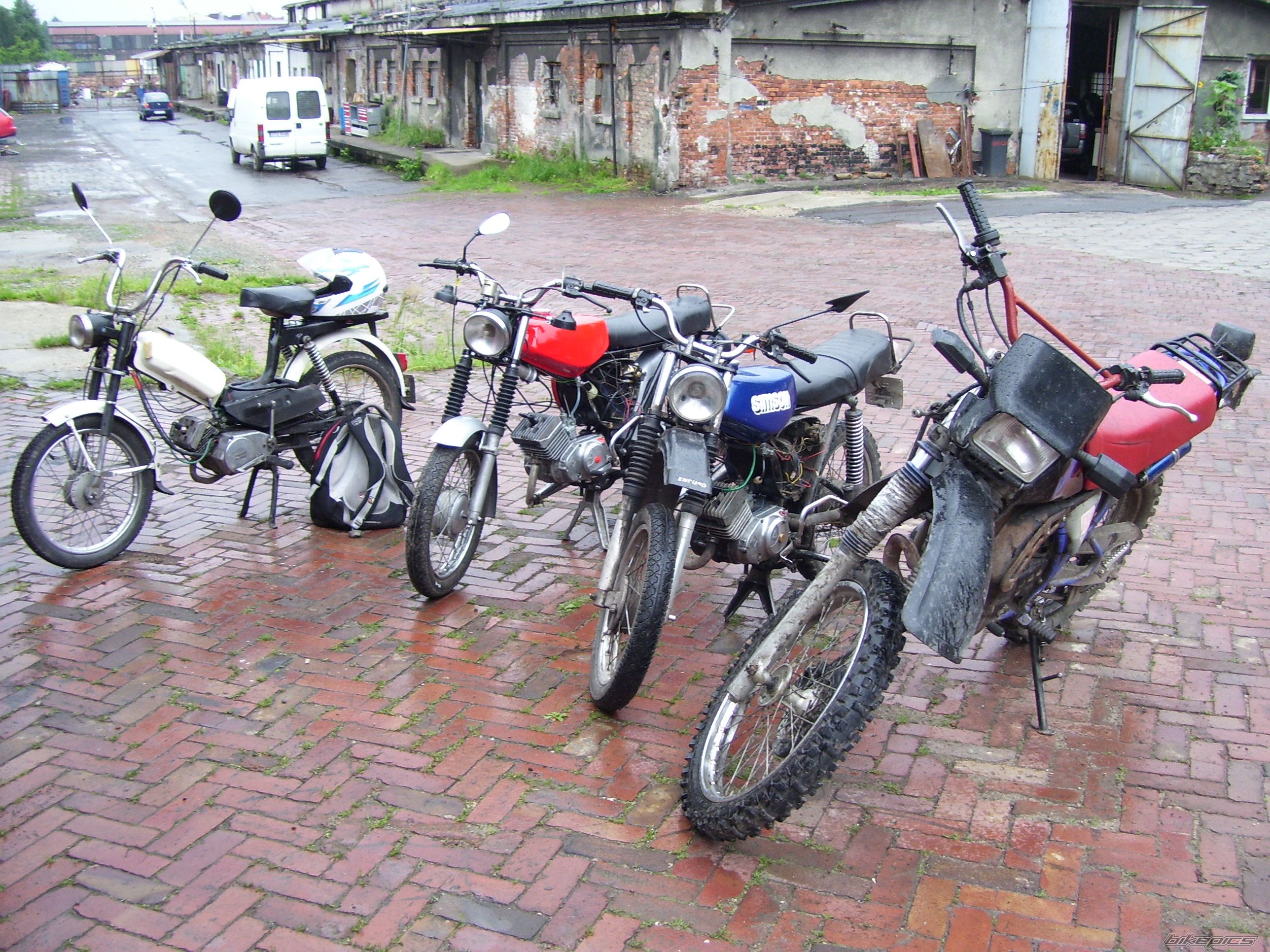 Bike Photo 1709937