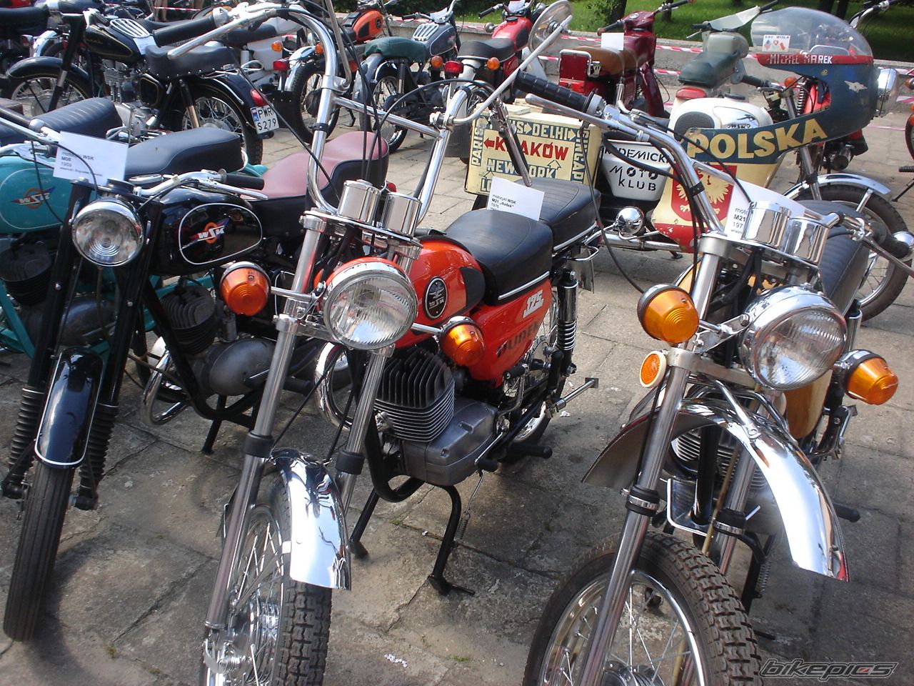 Bike Photo 1712744