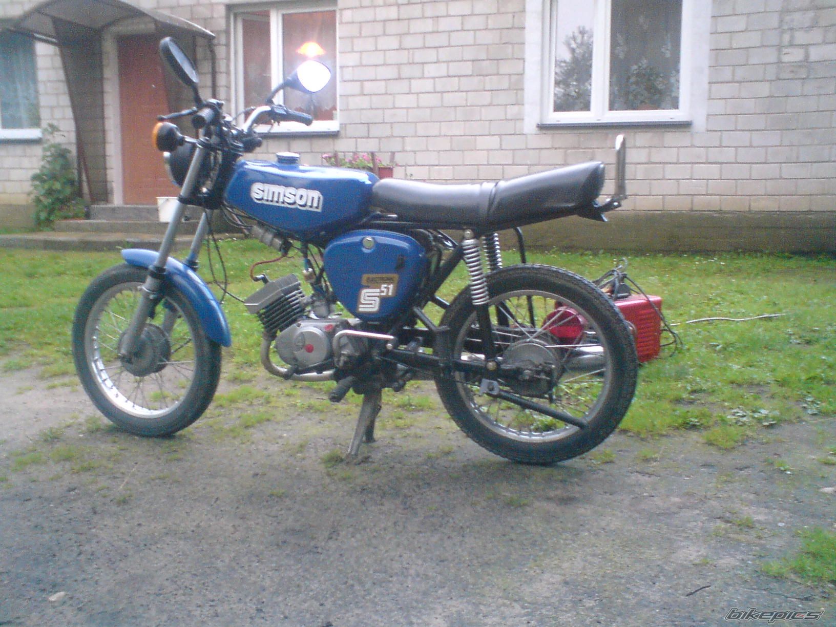 Photo 1712840